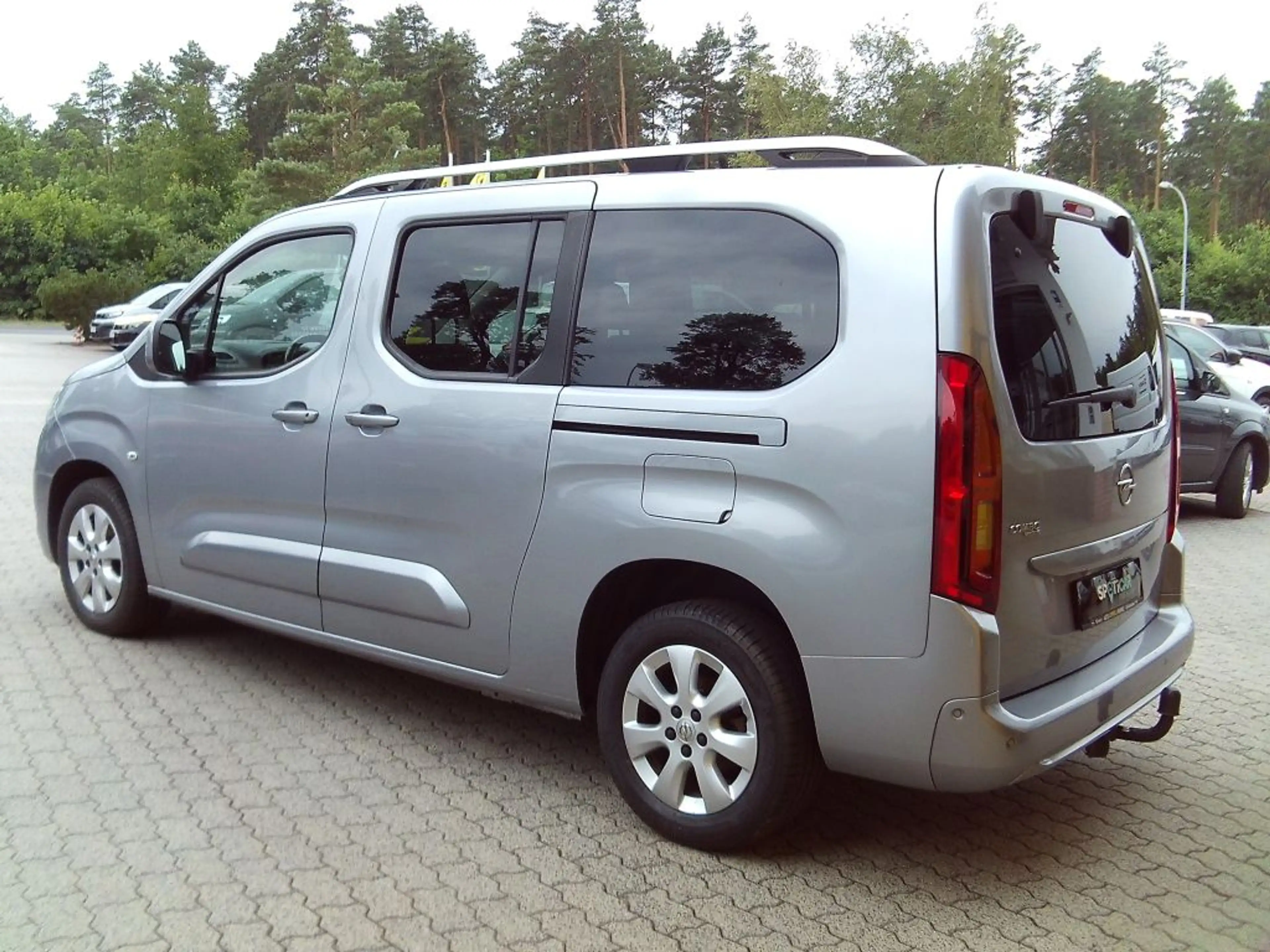 Opel Combo Life XL 1.5 D Start/Stop Innovation — photo 3