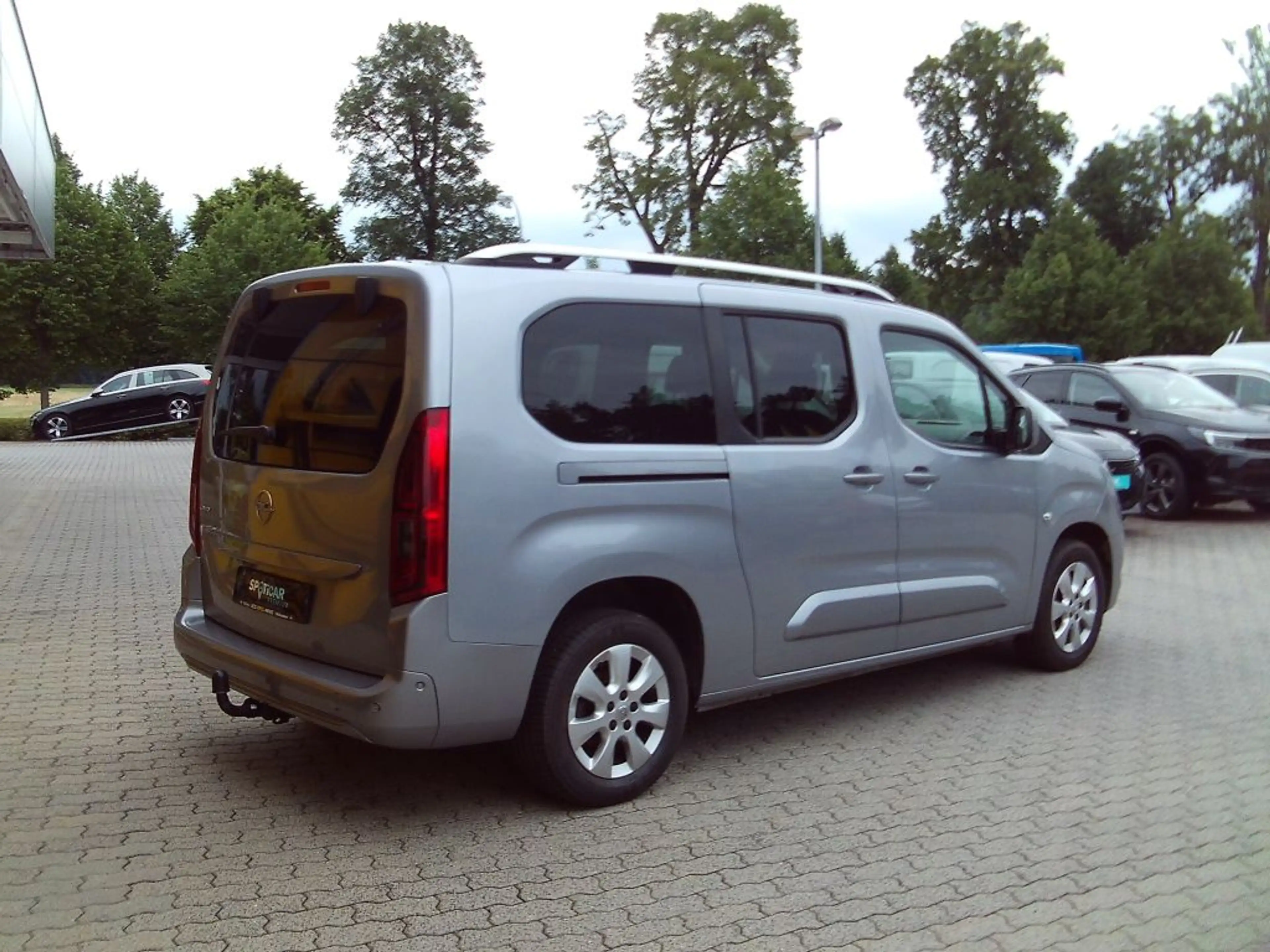 Opel Combo Life XL 1.5 D Start/Stop Innovation — photo 4