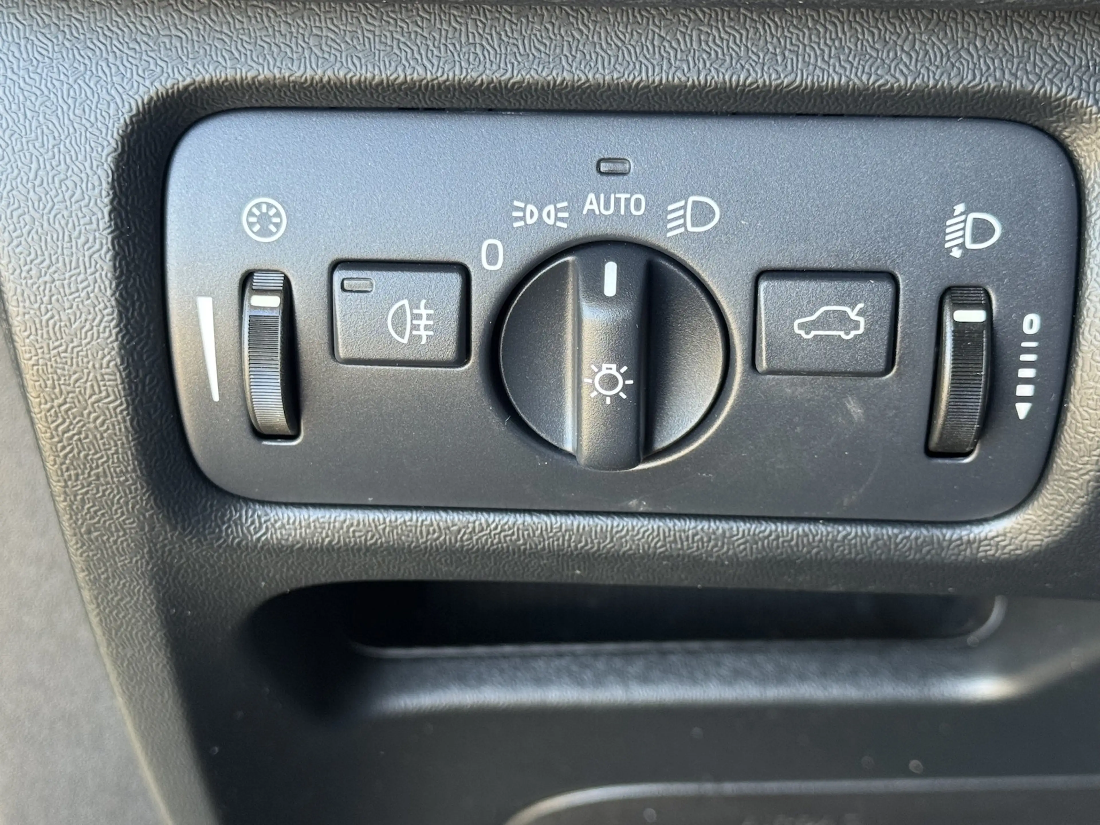 Volvo V40 Cross Country D3*CC*Navi*Klima*Sitzhzg*AHK — photo 15