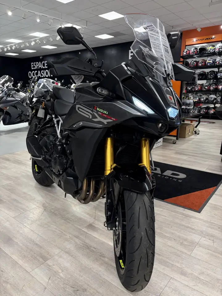 Suzuki GSX-S 1000GX