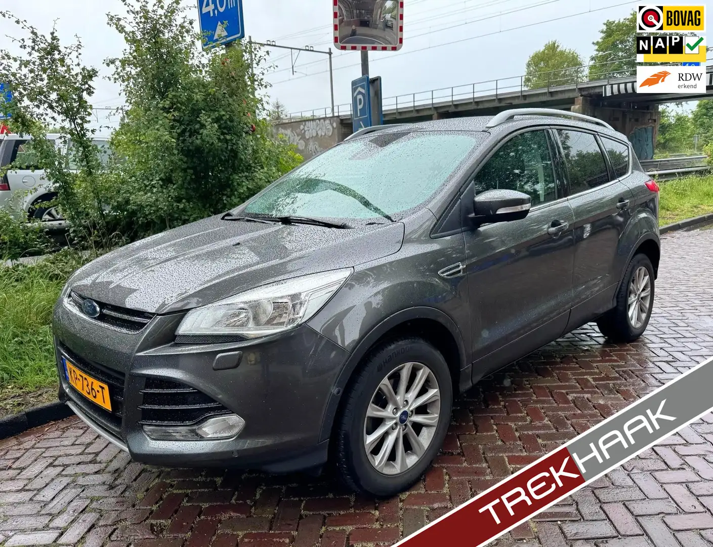 Ford Kuga 1.5 Titanium | VAN 2e EIGENAAR | TREKHAAK | Gris - 1