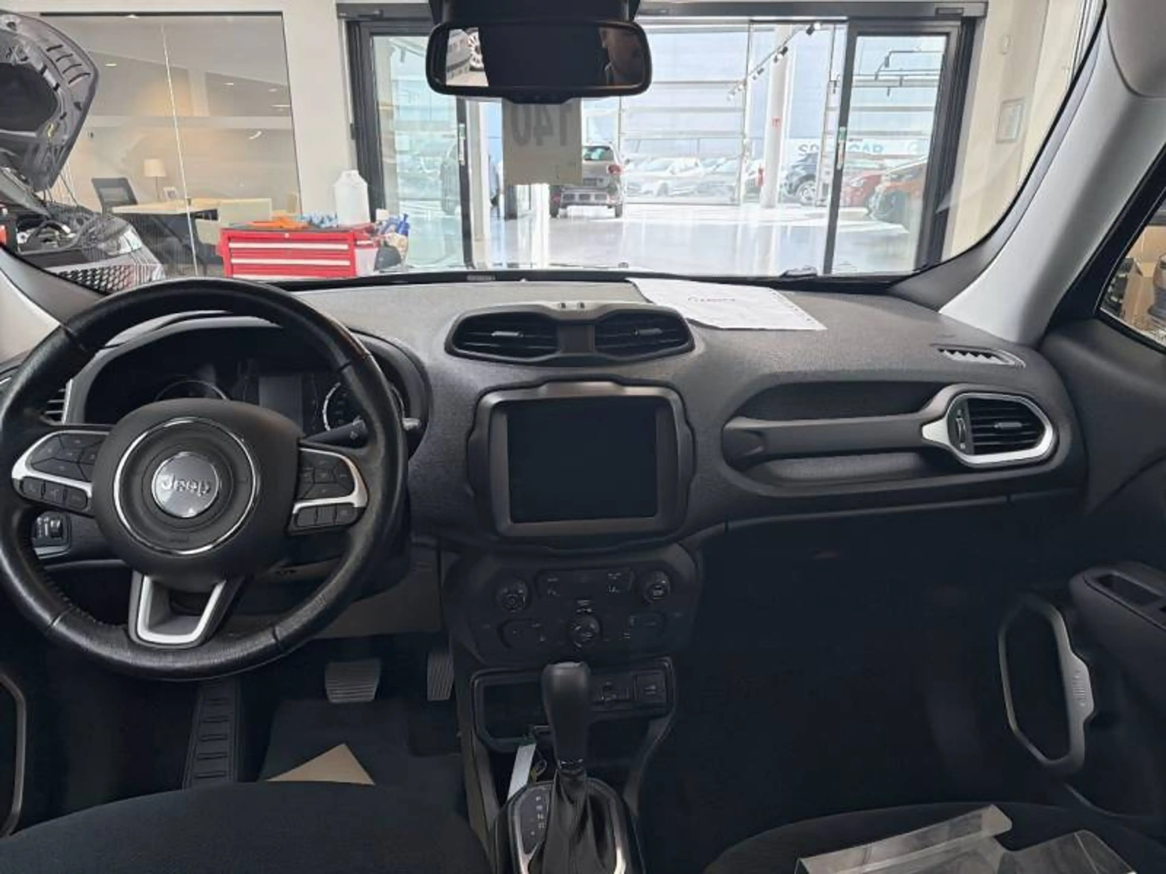 Jeep Renegade 1 1.3 T4 150 4x2 DDCT Downtown — photo 8
