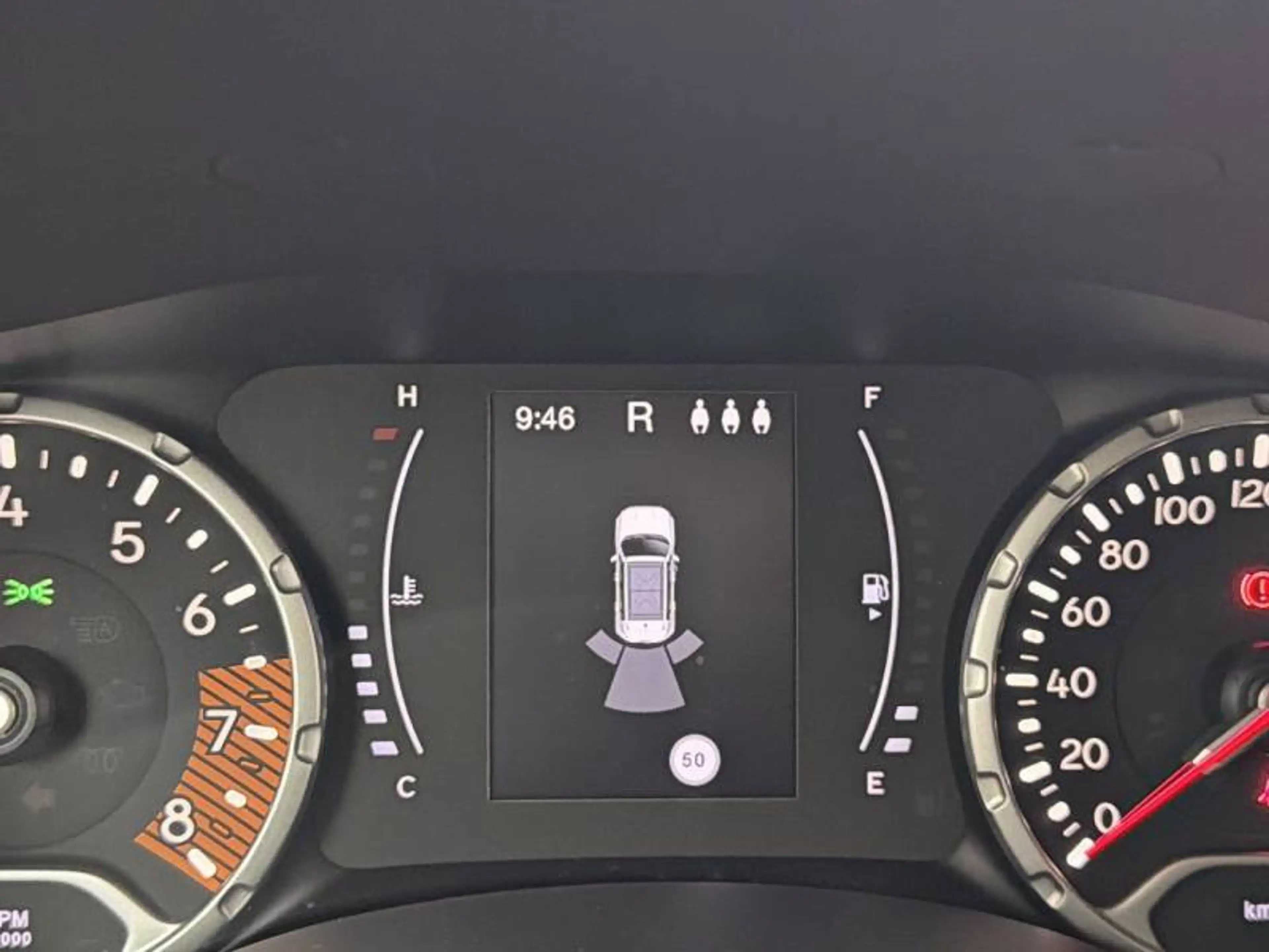 Jeep Renegade 1 1.3 T4 150 4x2 DDCT Downtown — photo 15