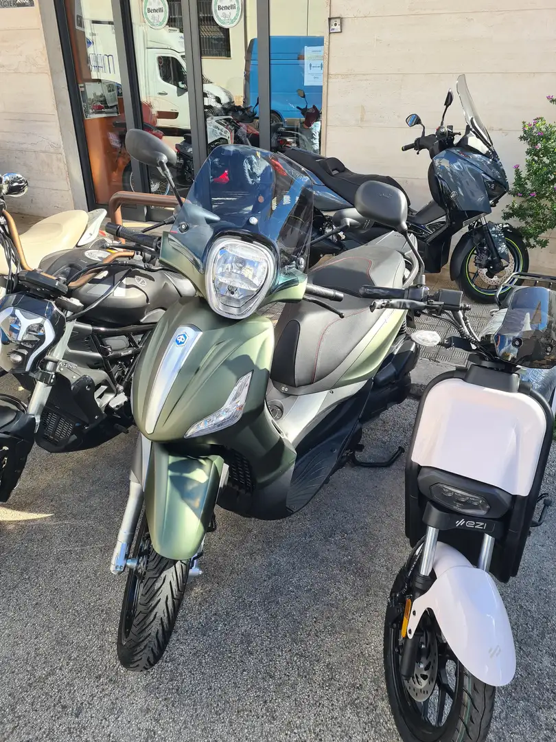 Piaggio Beverly 300 S Verde - 1