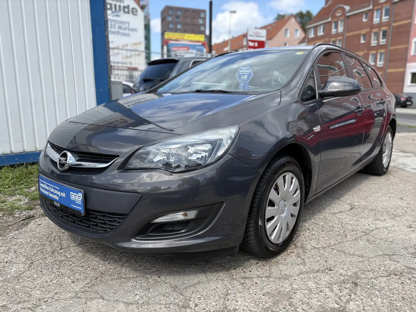 Opel Astra Sports Tourer 1.6 Selection/ AHK/ SHZ Grau - 2