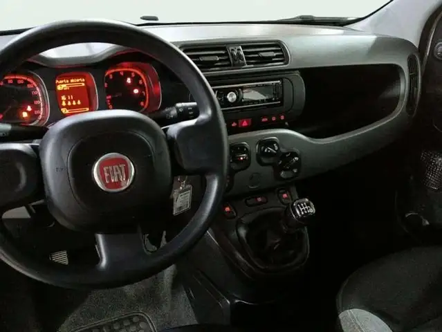 Fiat Panda view 12