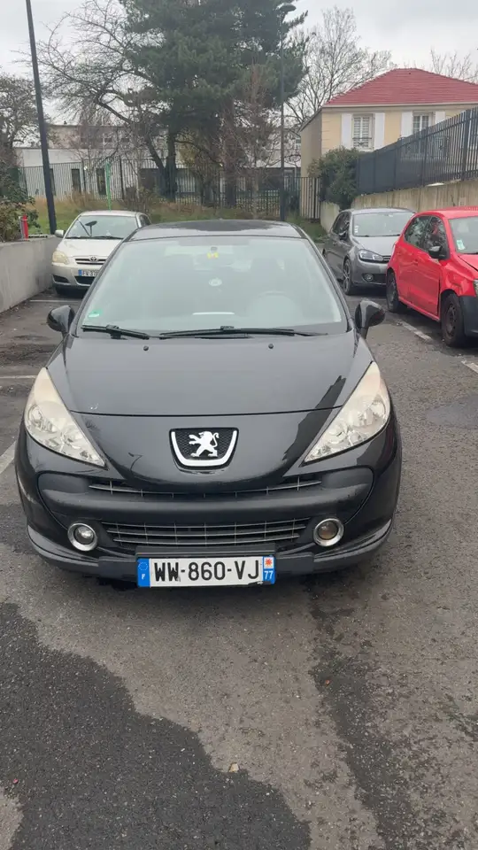Peugeot 207 1.6 VTi 16V 120ch FÃ©line