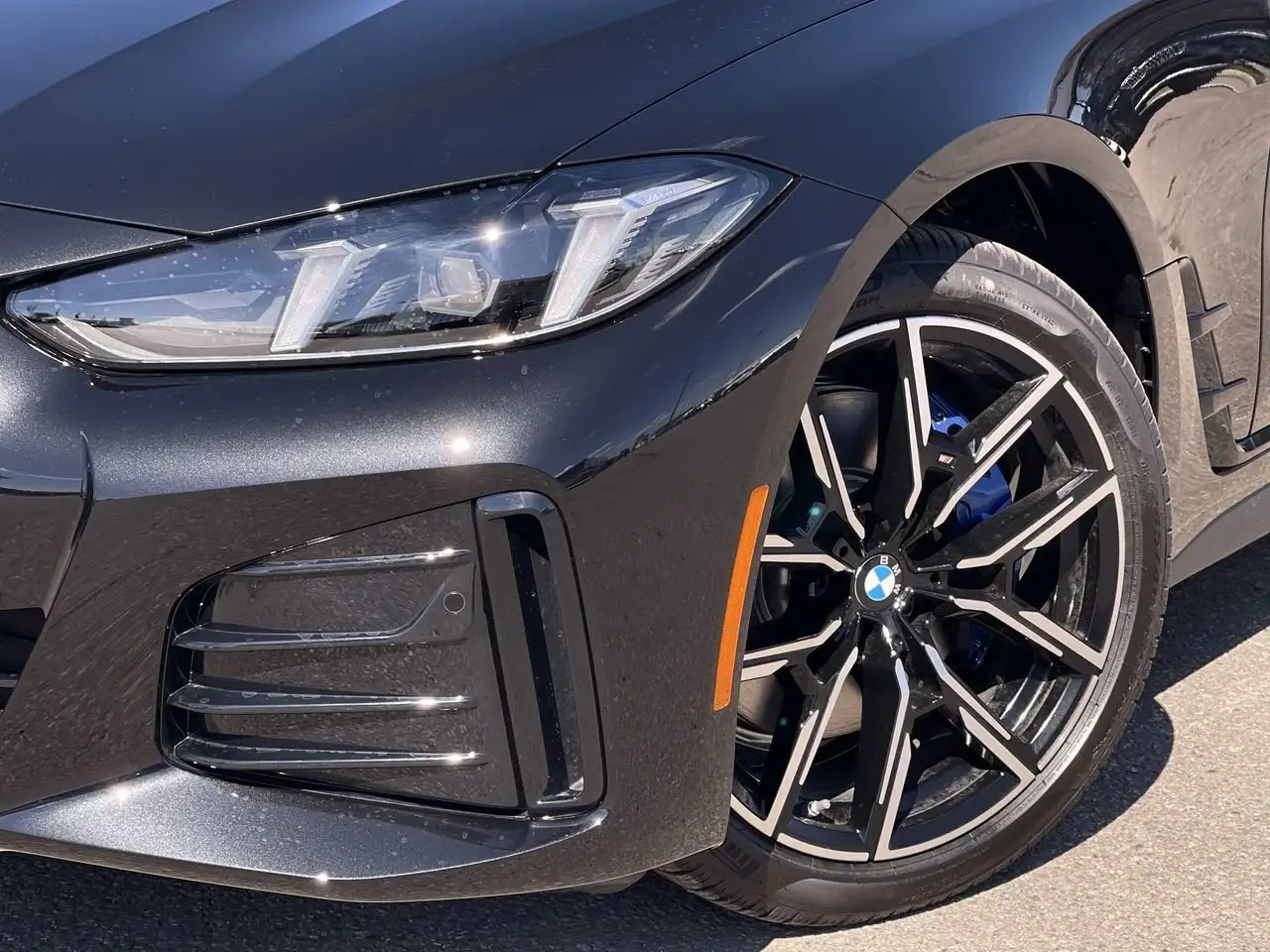 BMW i4 снимка BMW i4