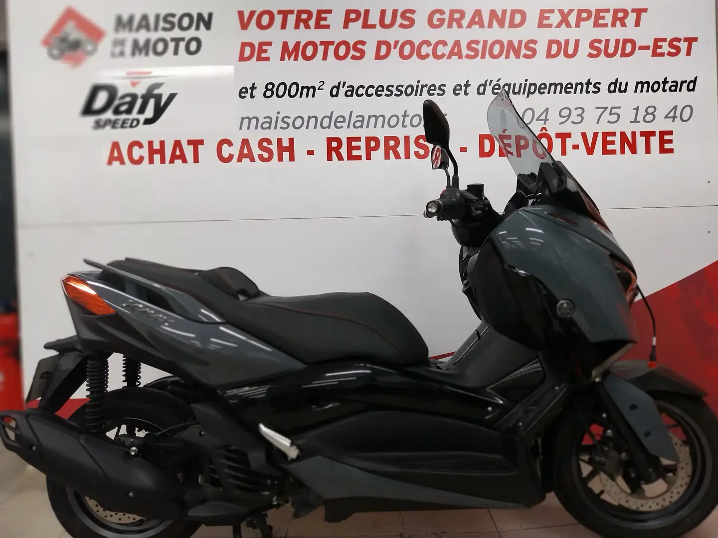 Yamaha X-Max 125 Negro - 1