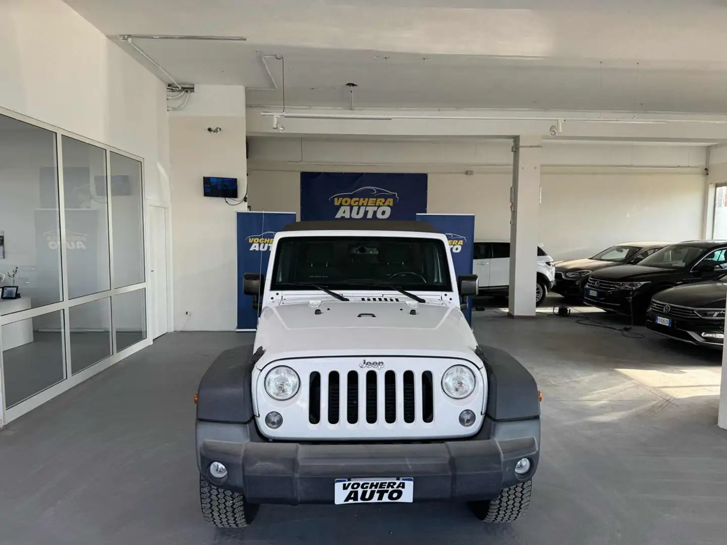 Jeep Wrangler Unlimited 2.8 CRD DPF Rubicon Auto Bianco - 1