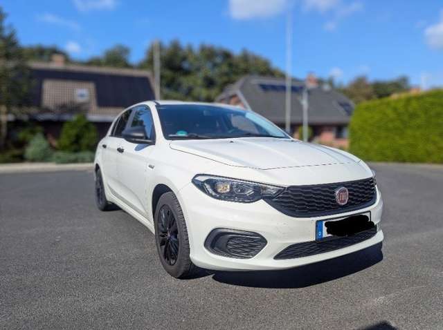 Imagine Fiat Tipo 1.4 16V Street