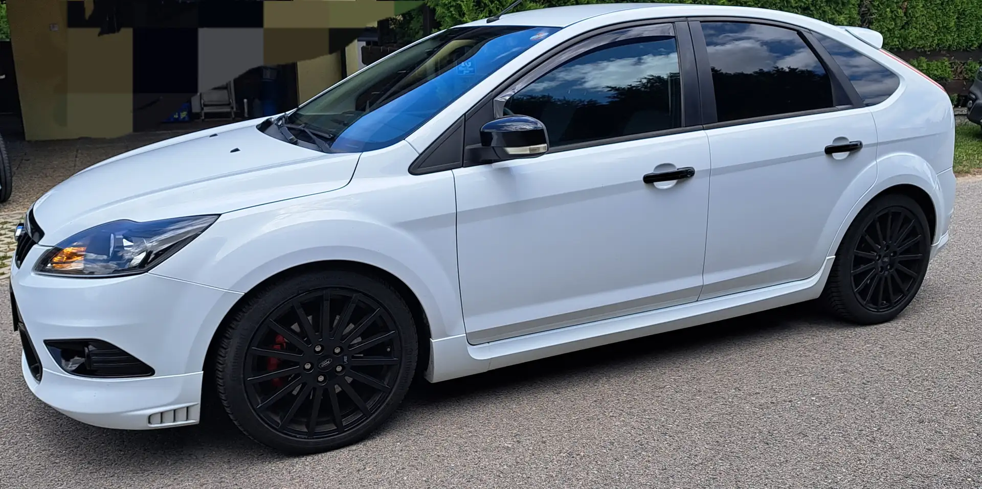 Ford Focus Focus Ecosport 1,6 TDCi DPF Ecosport Weiß - 1