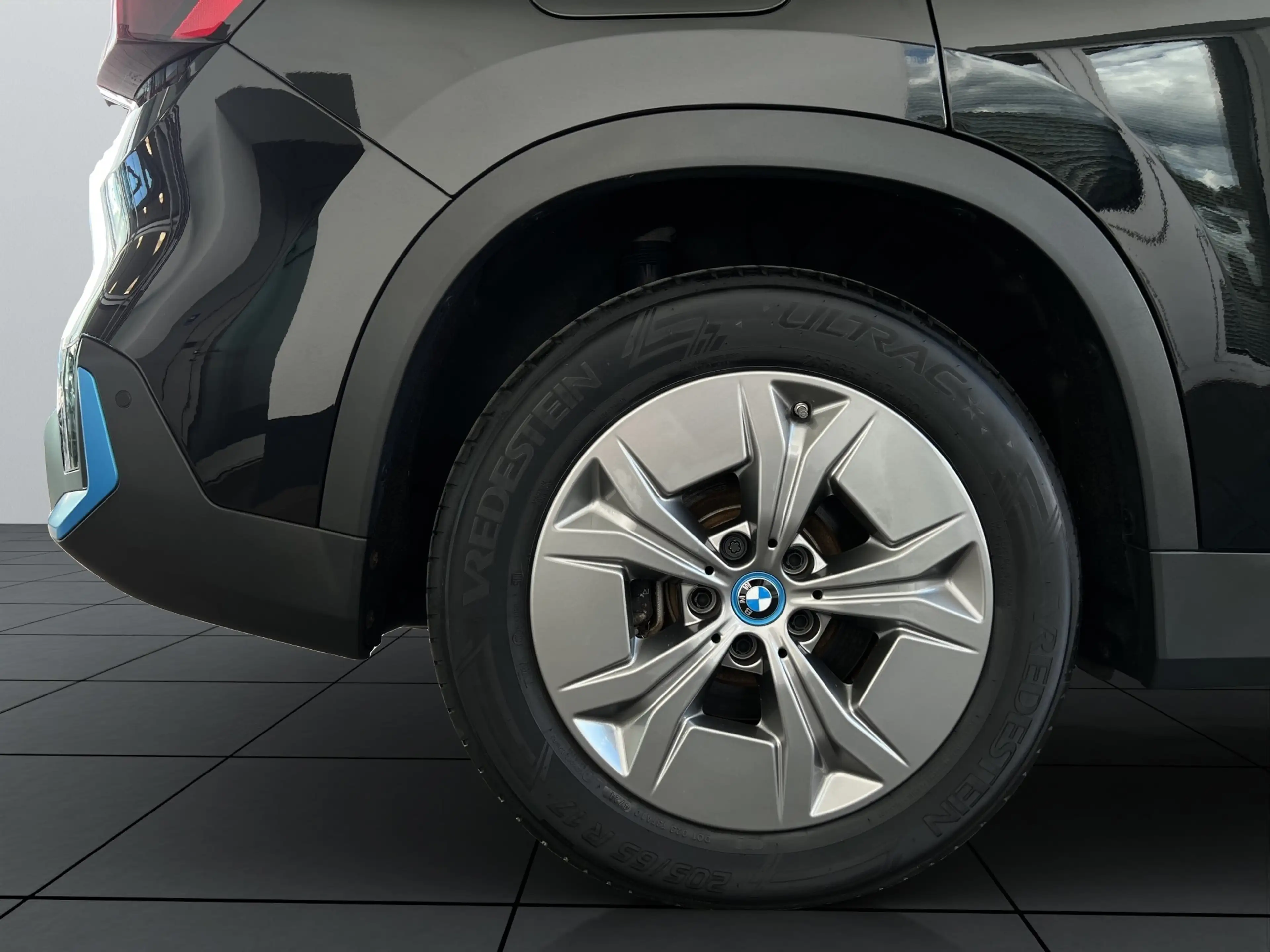 BMW iX1 xDrive30 adapLED RFK H/K Keyless adapM-FW — photo 5