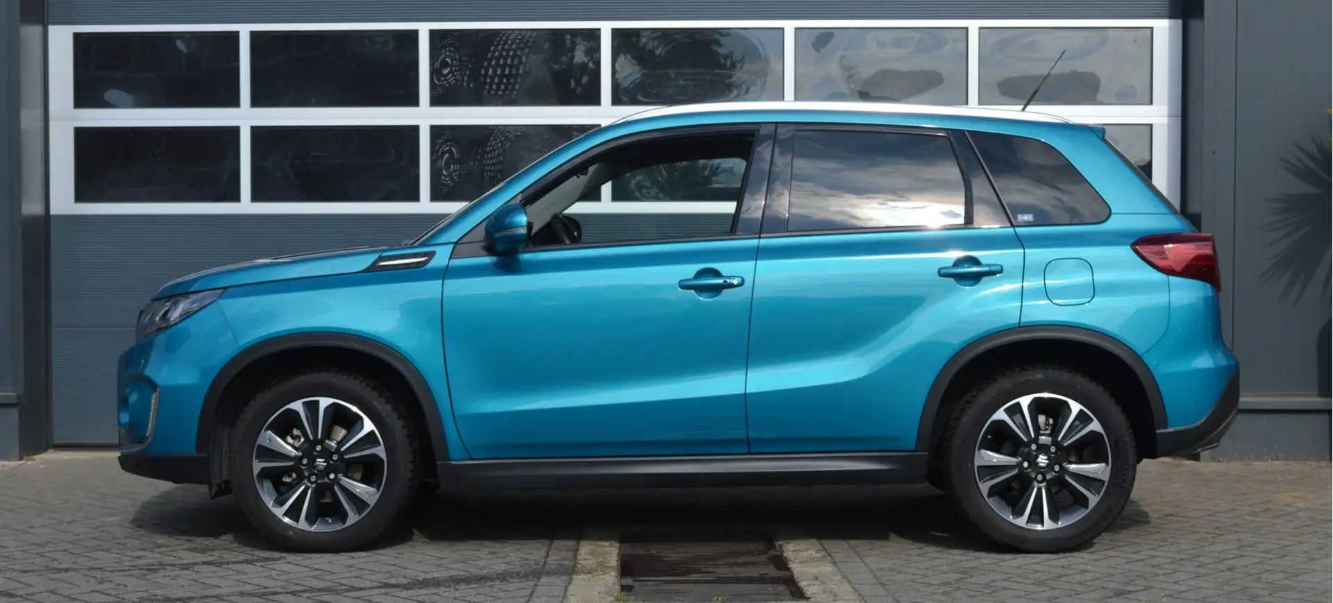 Suzuki Vitara 1.4 Boosterjet Style Smart Hybrid AllGrip | Adapt. Blauw - 2