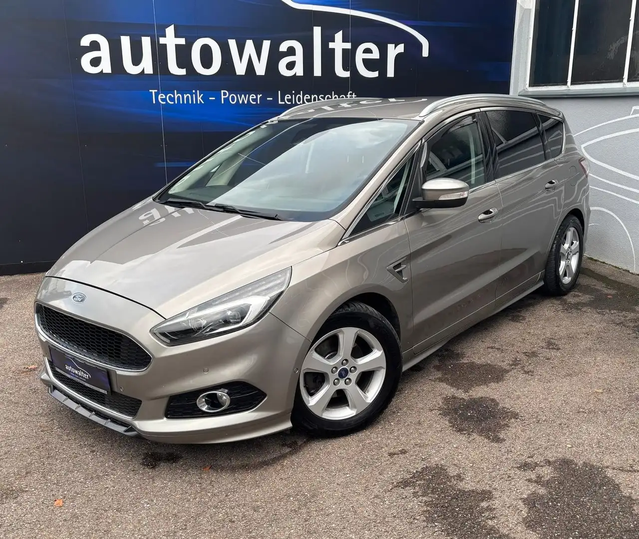 Ford S-Max S-MAX Titanium,7 Sitzer,ATM 50000 KM Silber - 2