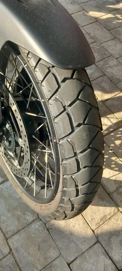Moto Guzzi Stelvio Grigio - 1