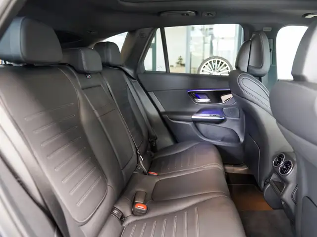 Mercedes-Benz GLC view 8