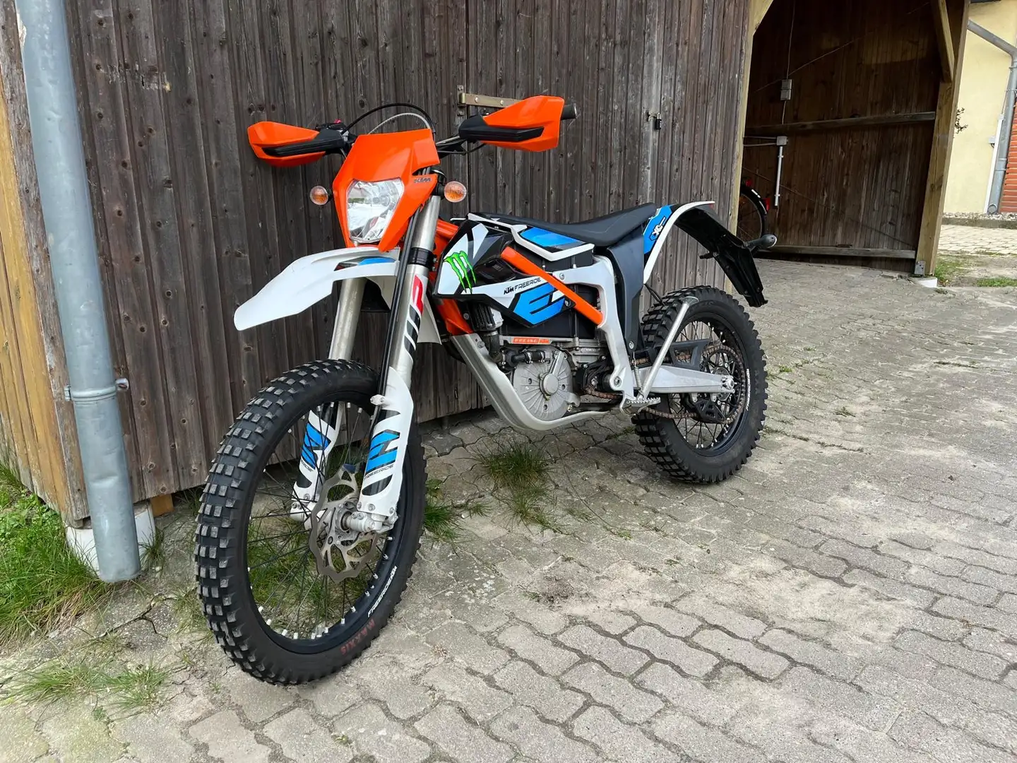 KTM Freeride E inkl. Akku und Ladegerät Wit - 1