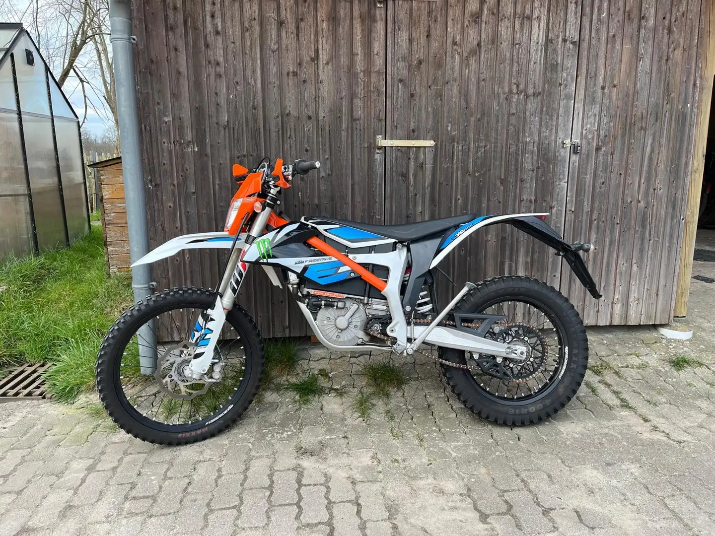 KTM Freeride E inkl. Akku und Ladegerät Wit - 2
