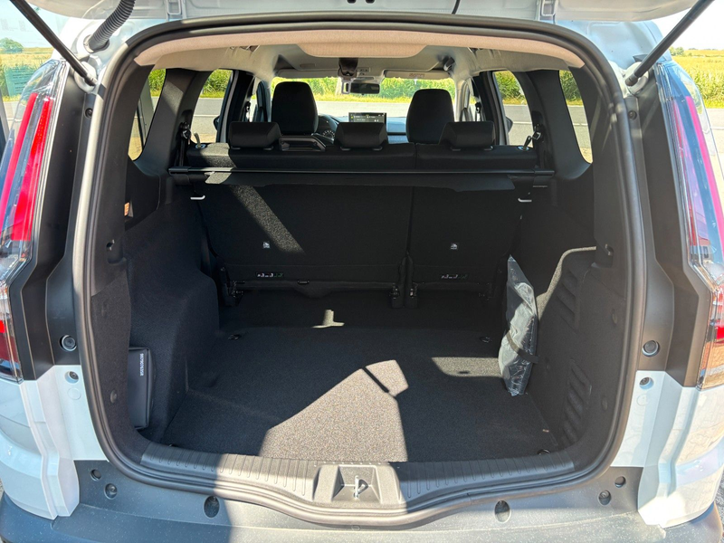 Dacia Jogger TCe 110 Expression 5-Sitzer — photo 6