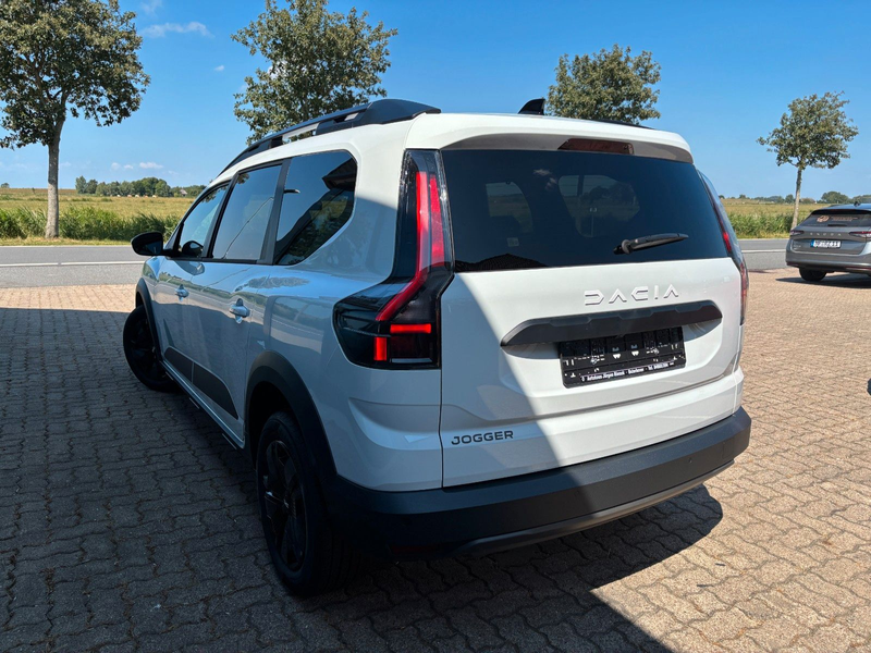 Dacia Jogger TCe 110 Expression 5-Sitzer — photo 3