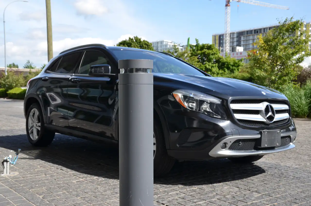 Mercedes-Benz GLA снимка Mercedes-Benz GLA