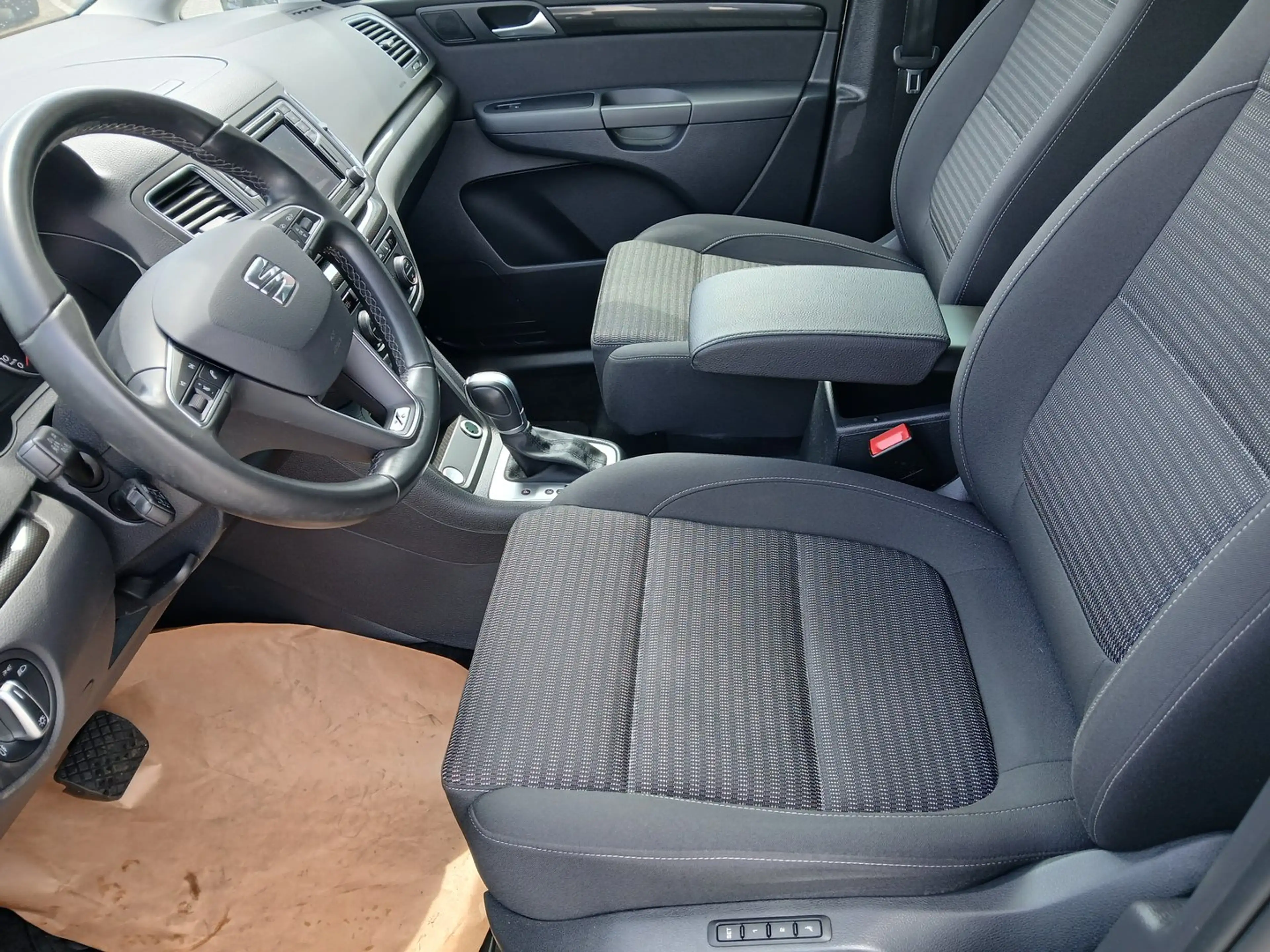 SEAT Alhambra Xcellence TDI DSG 4Drive — photo 13