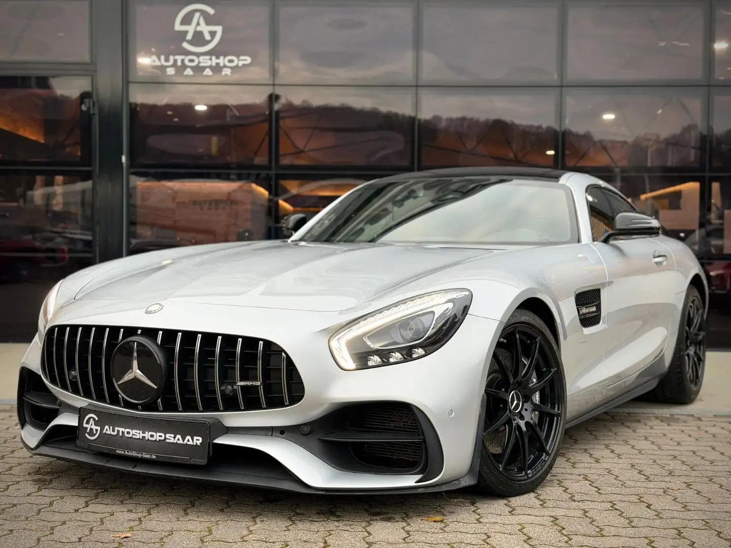 Mercedes-Benz AMG GT Coupe/ Aerodynamik/ Night-Paket/ Sport Silber - 2