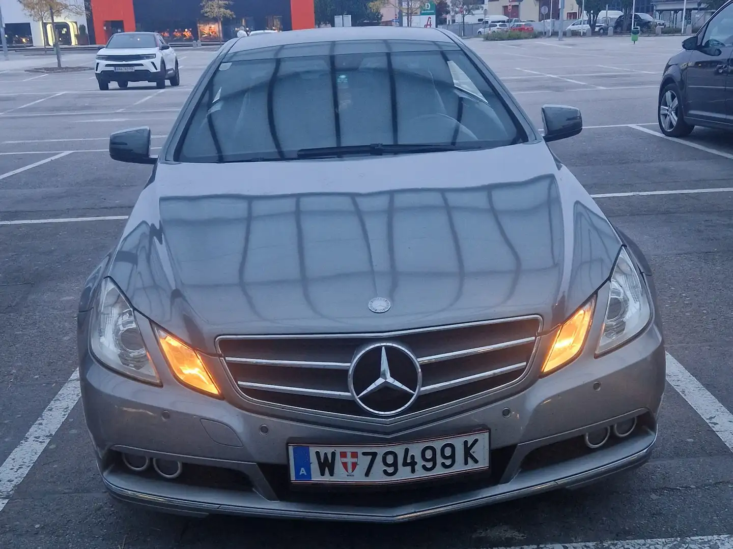 Mercedes-Benz E 220 E 220 BlueEfficiency CDI Grau - 2