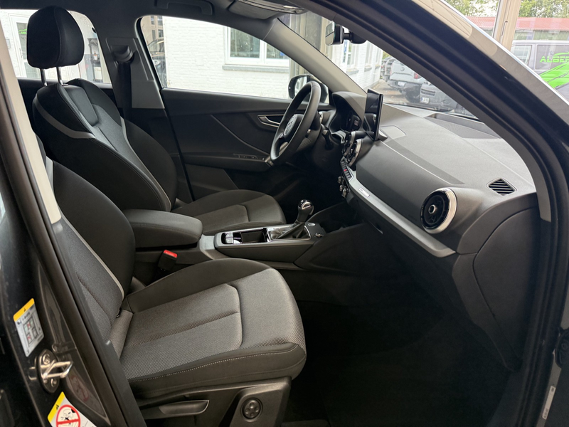 Audi Q2 35 TFSi S-Line Sport Autom., *Matrix *Kamera *ACC — photo 11