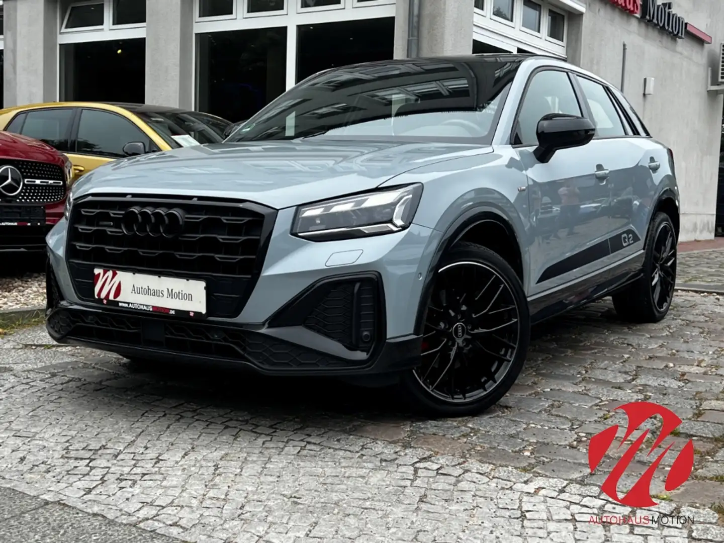 Audi Q2 35 TDI quattro edition one S-Line MATRIX PANO KAME Grau - 2