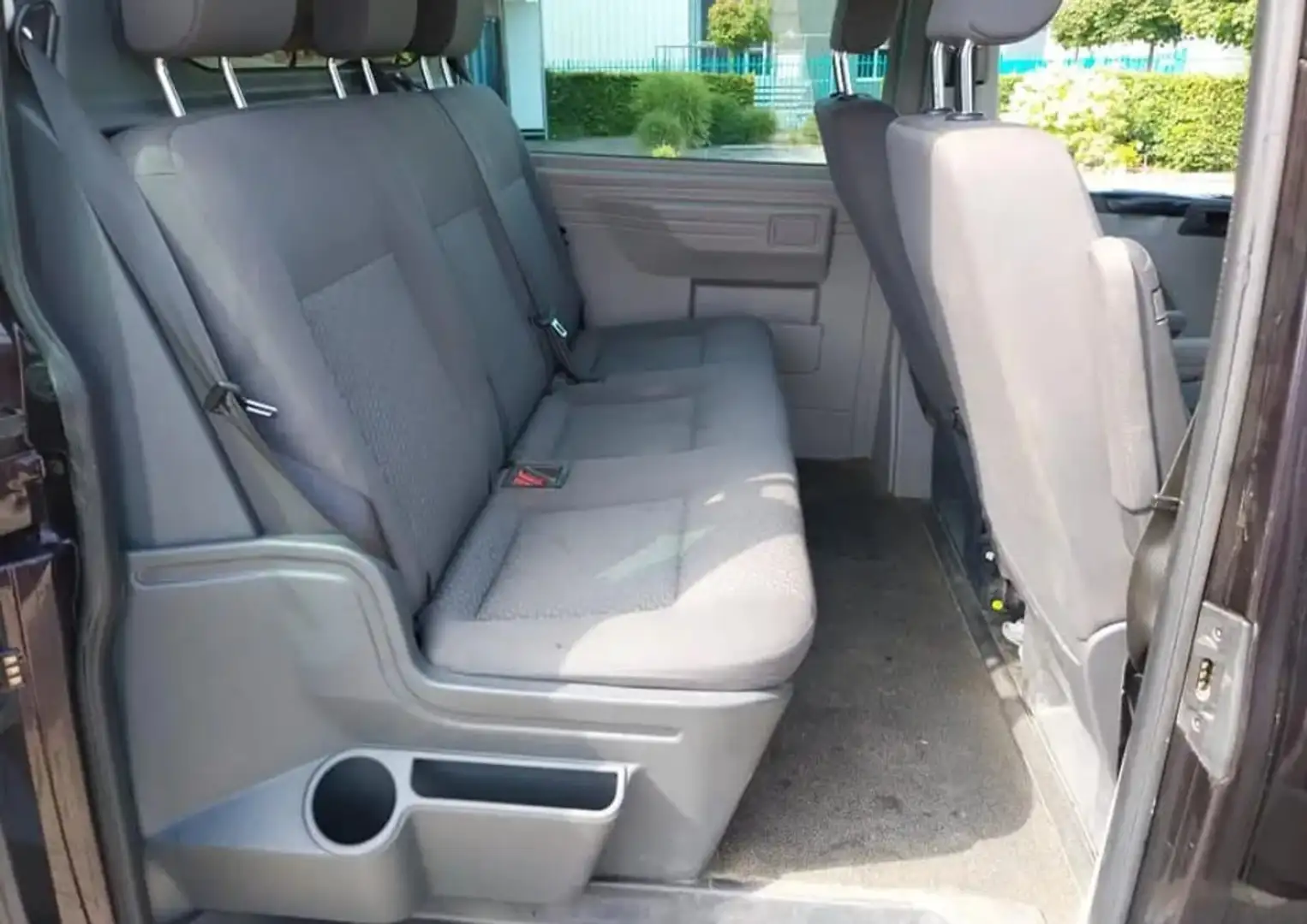 Volkswagen T5 2.0 TDI L2H1 DC COMFORT LINE - 2