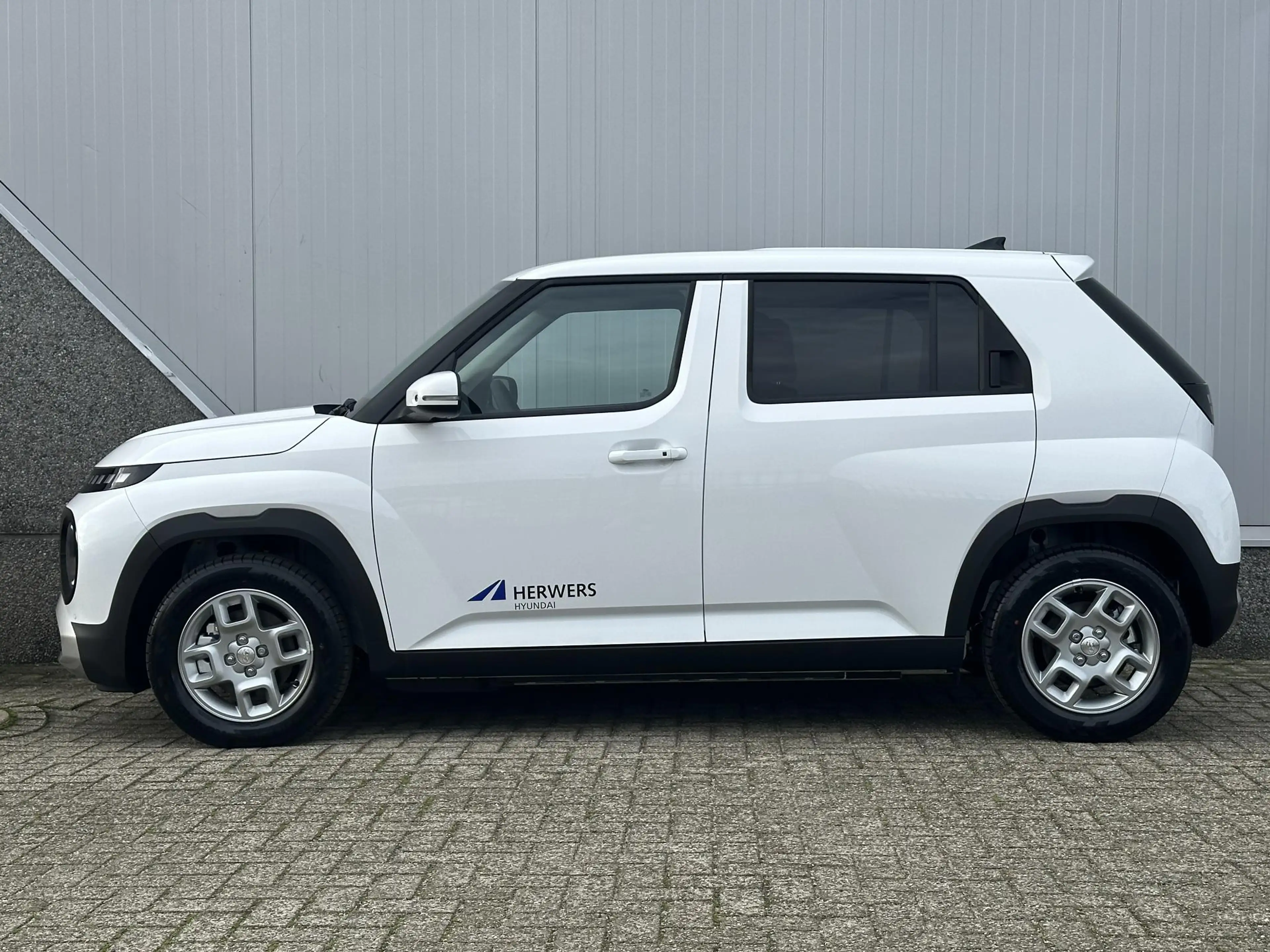 Hyundai Inster Pulse 49 kWh / Navigatie / Achteruitrijcamera / Ad — photo 7