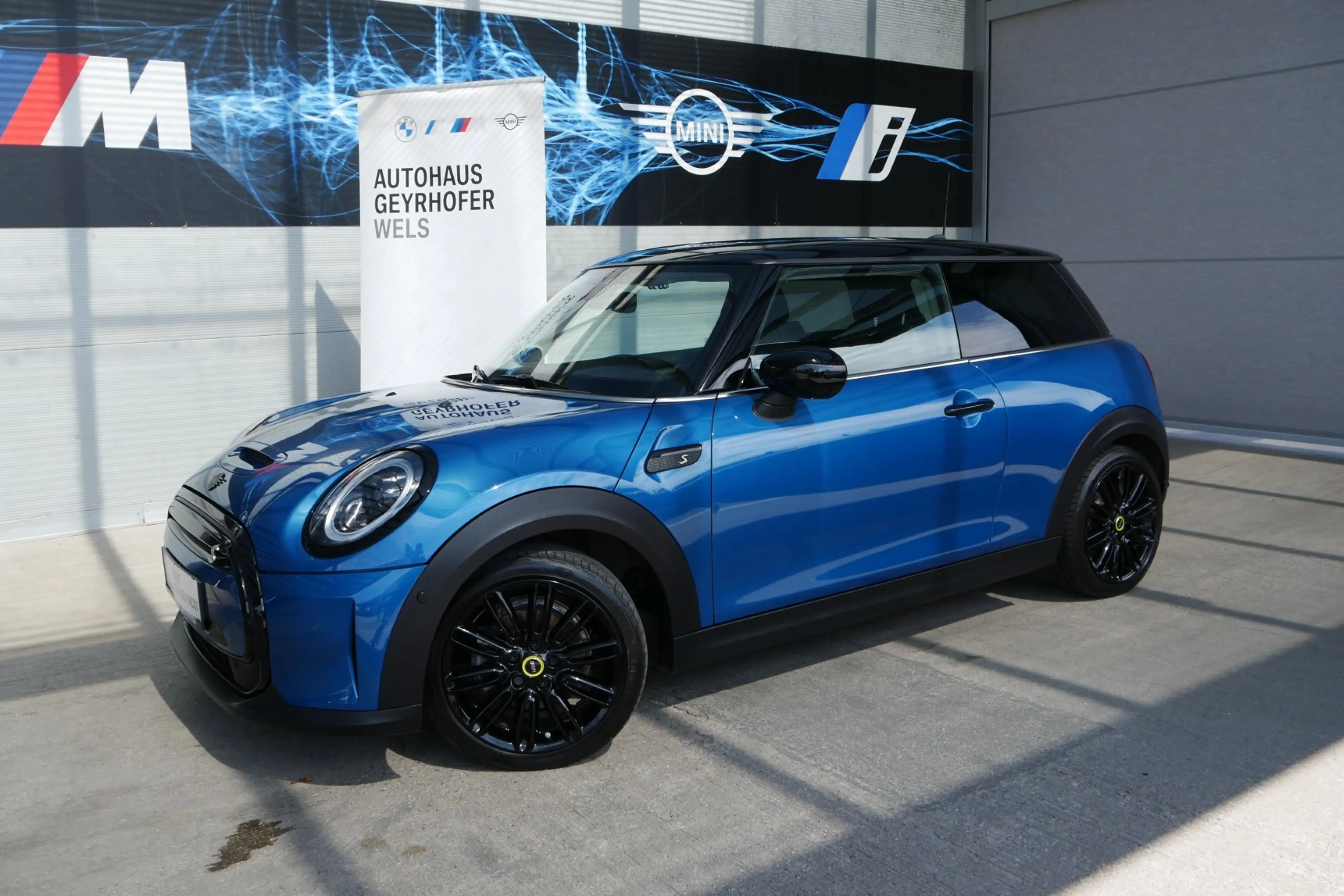 MINI Cooper SE *Paket Chili/Navi/Schiebedach/LED/H&K Sound/RFK* — photo 3
