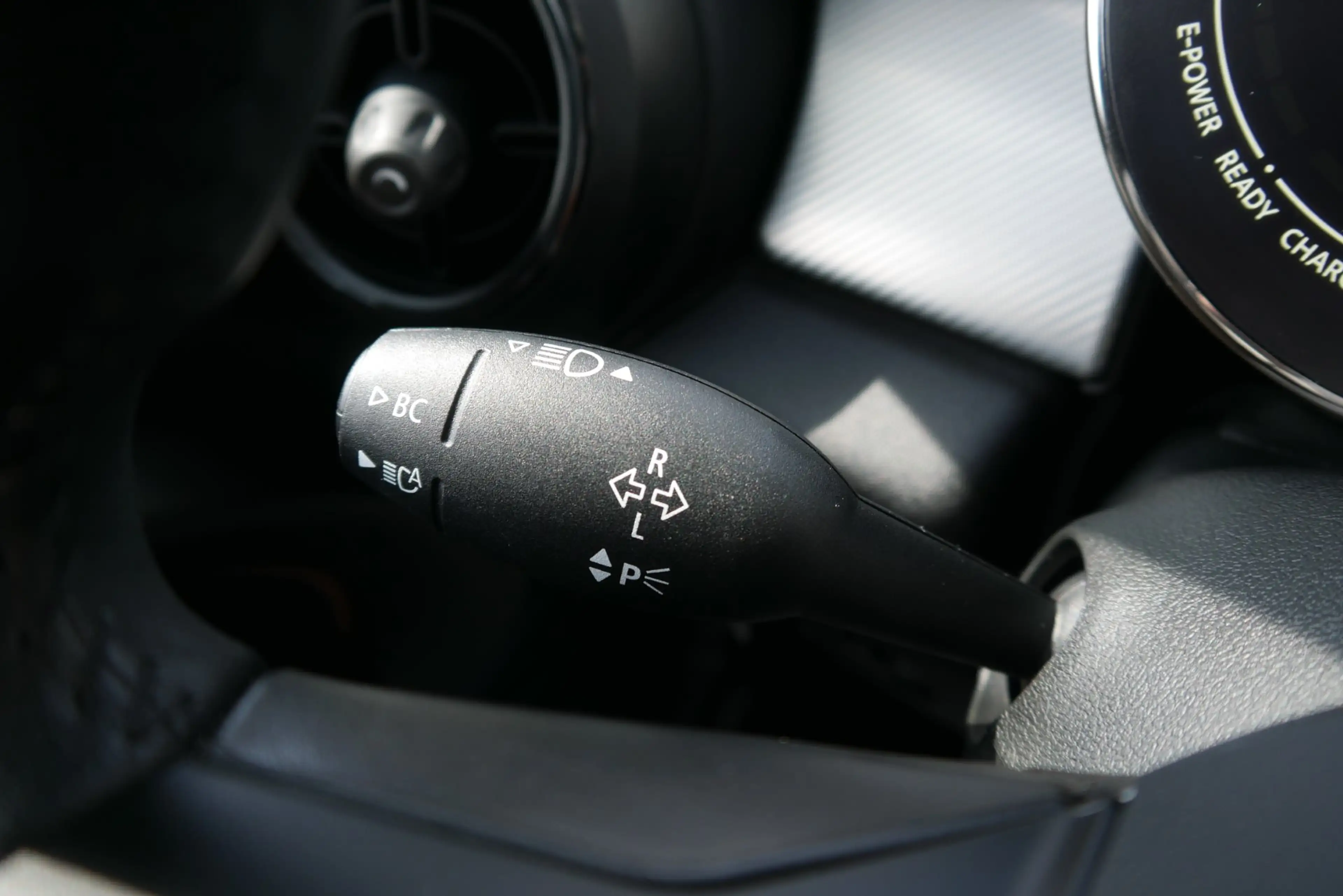 MINI Cooper SE *Paket Chili/Navi/Schiebedach/LED/H&K Sound/RFK* — photo 14