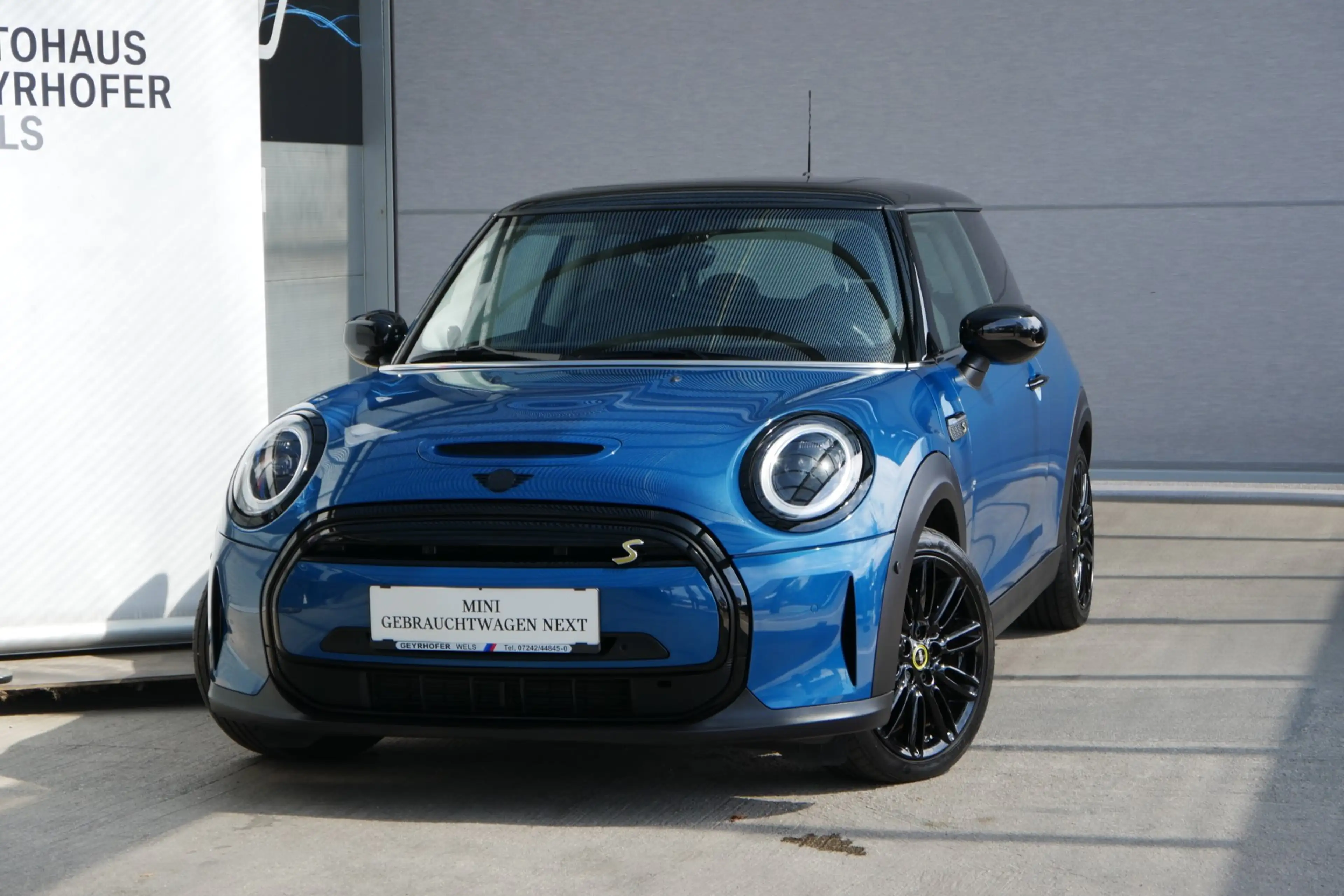 MINI Cooper SE *Paket Chili/Navi/Schiebedach/LED/H&K Sound/RFK* — photo 2
