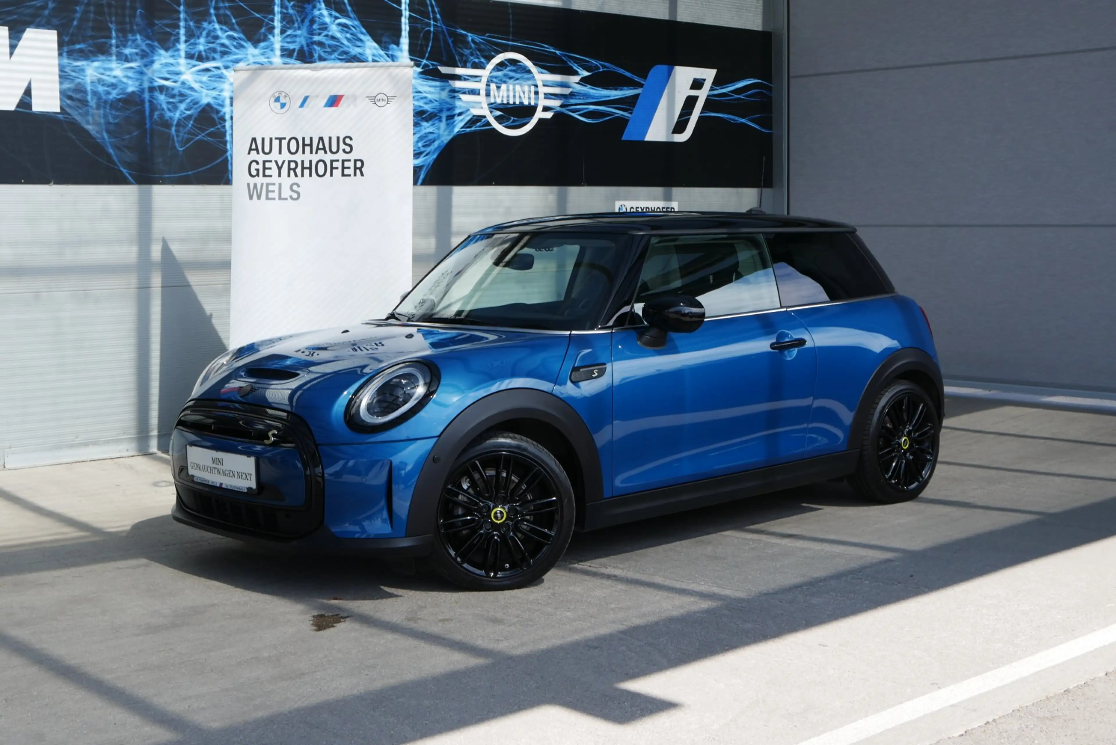 MINI Cooper SE *Paket Chili/Navi/Schiebedach/LED/H&K Sound/RFK*