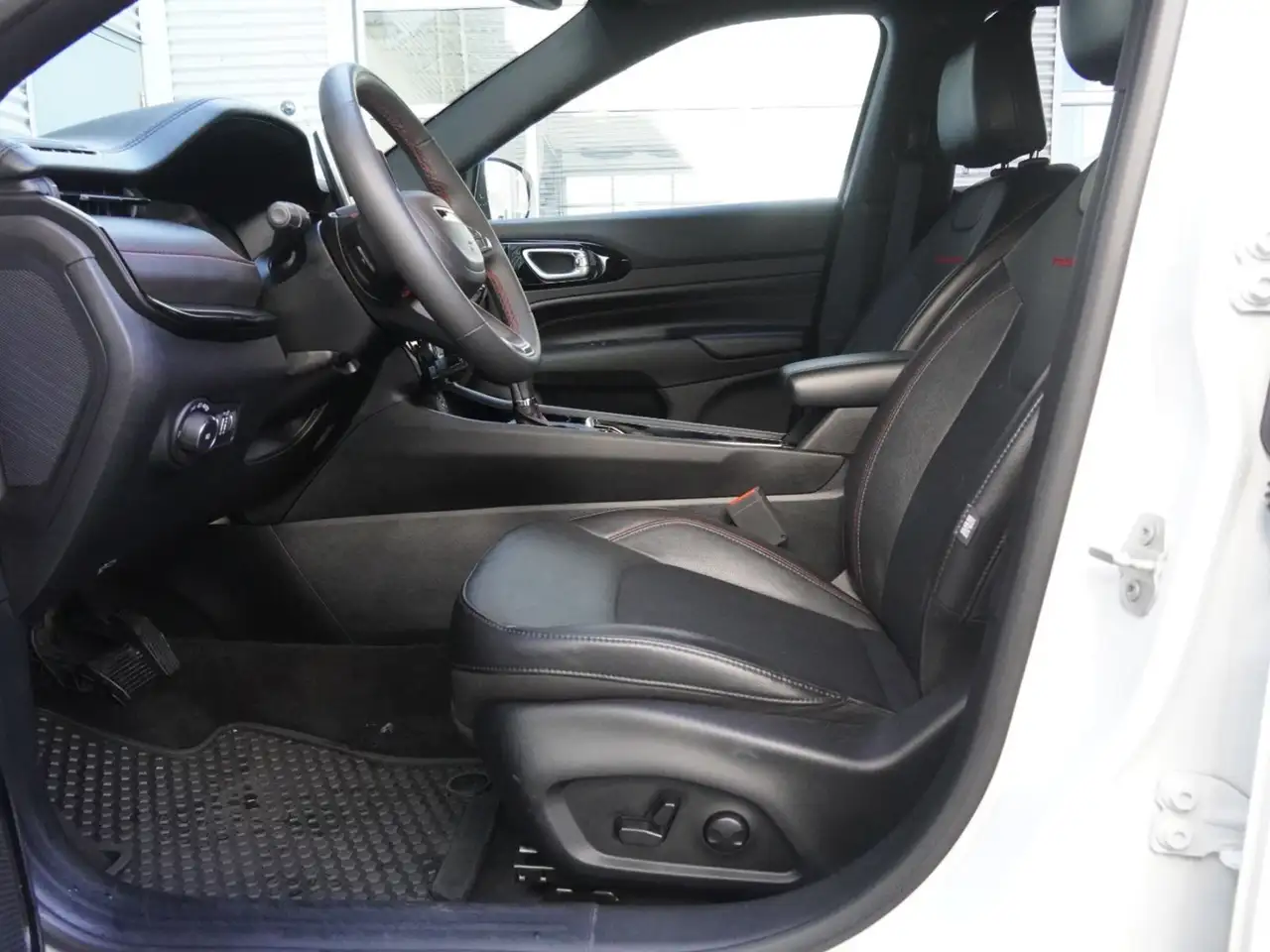 Jeep Compass снимка Jeep Compass