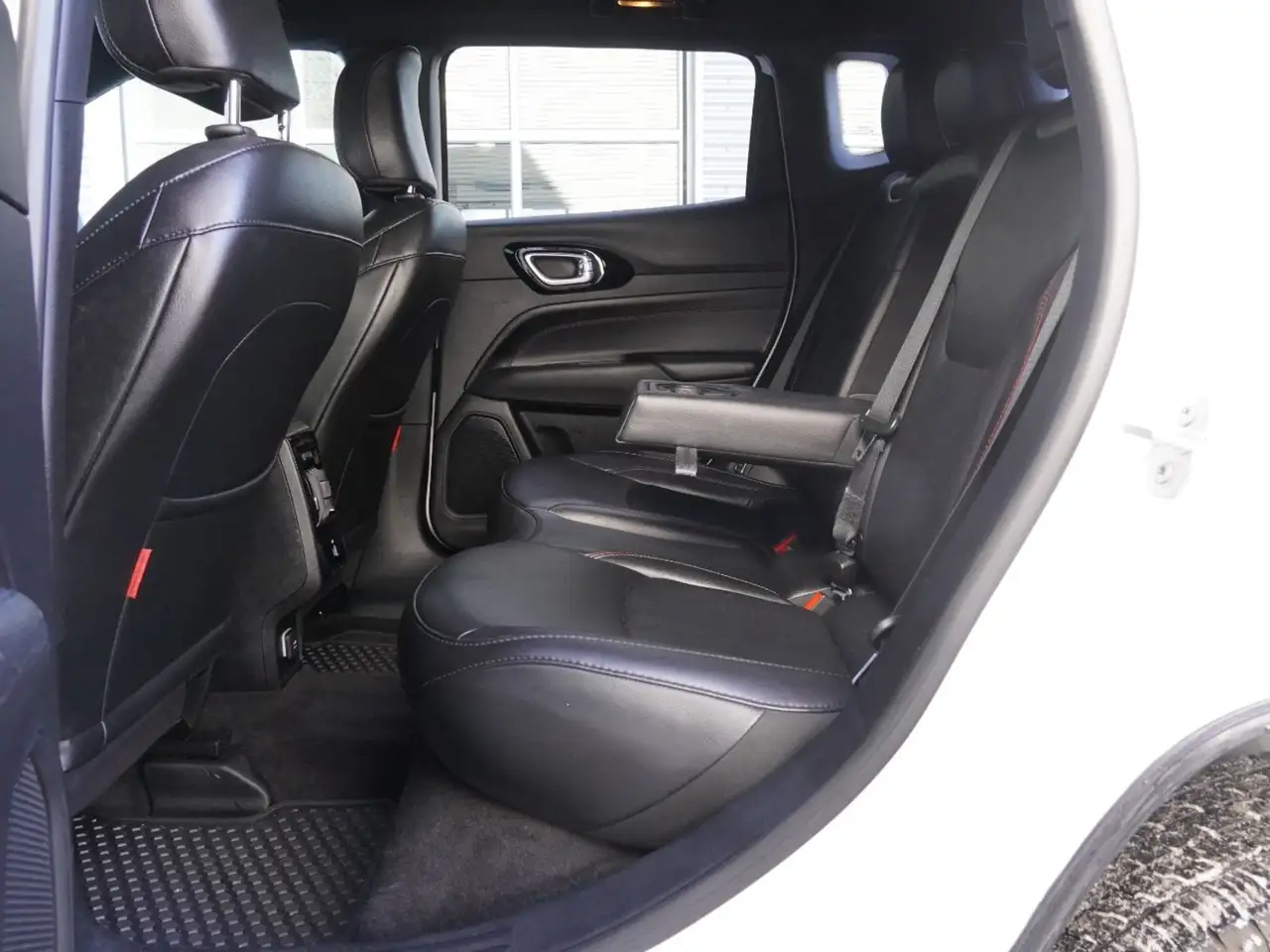 Jeep Compass снимка Jeep Compass