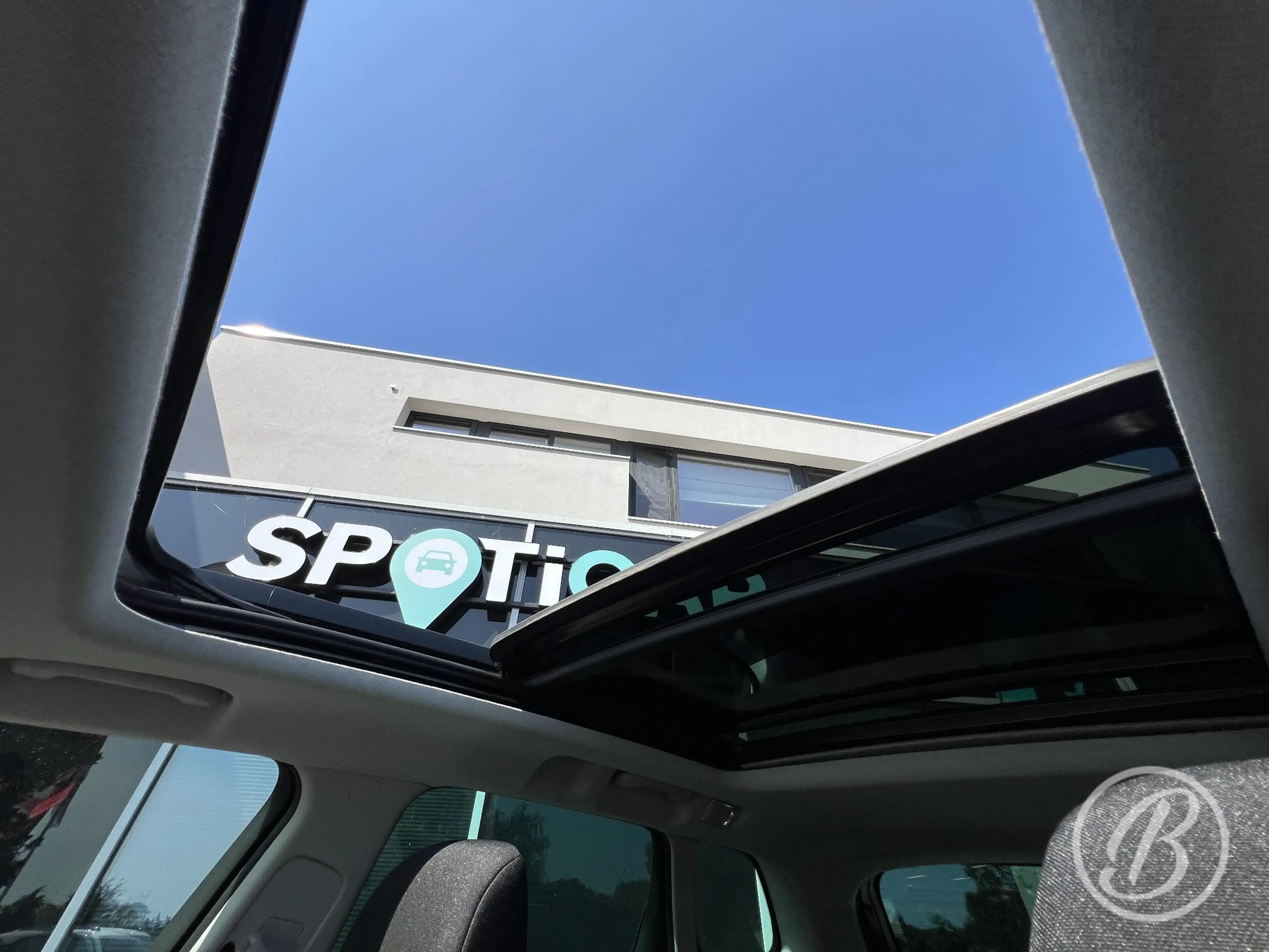 Citroen C3 Aircross 1.2 Turbo 130 pk S&S Shine EAT-6 Automaat — photo 19