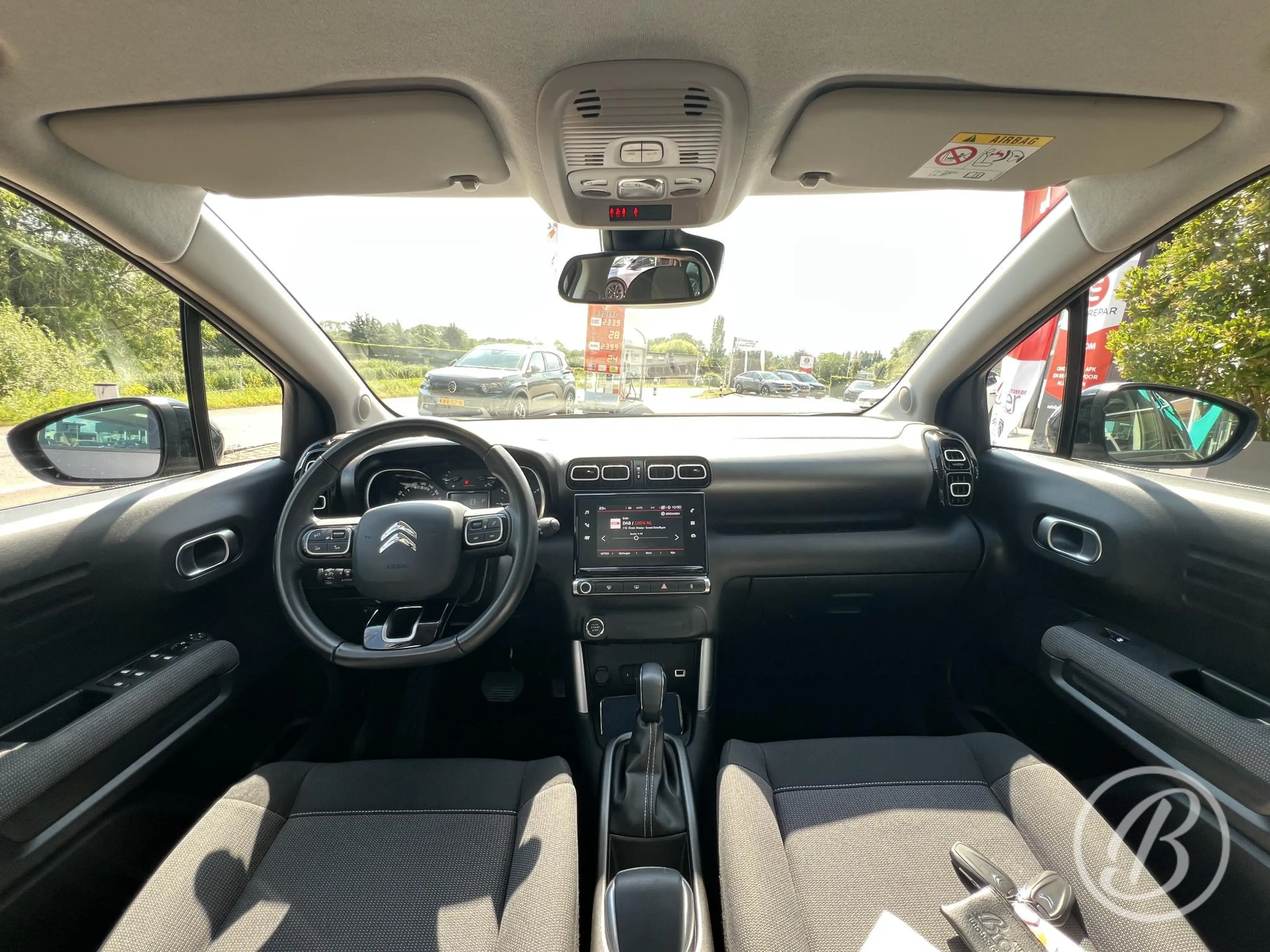 Citroen C3 Aircross 1.2 Turbo 130 pk S&S Shine EAT-6 Automaat — photo 8