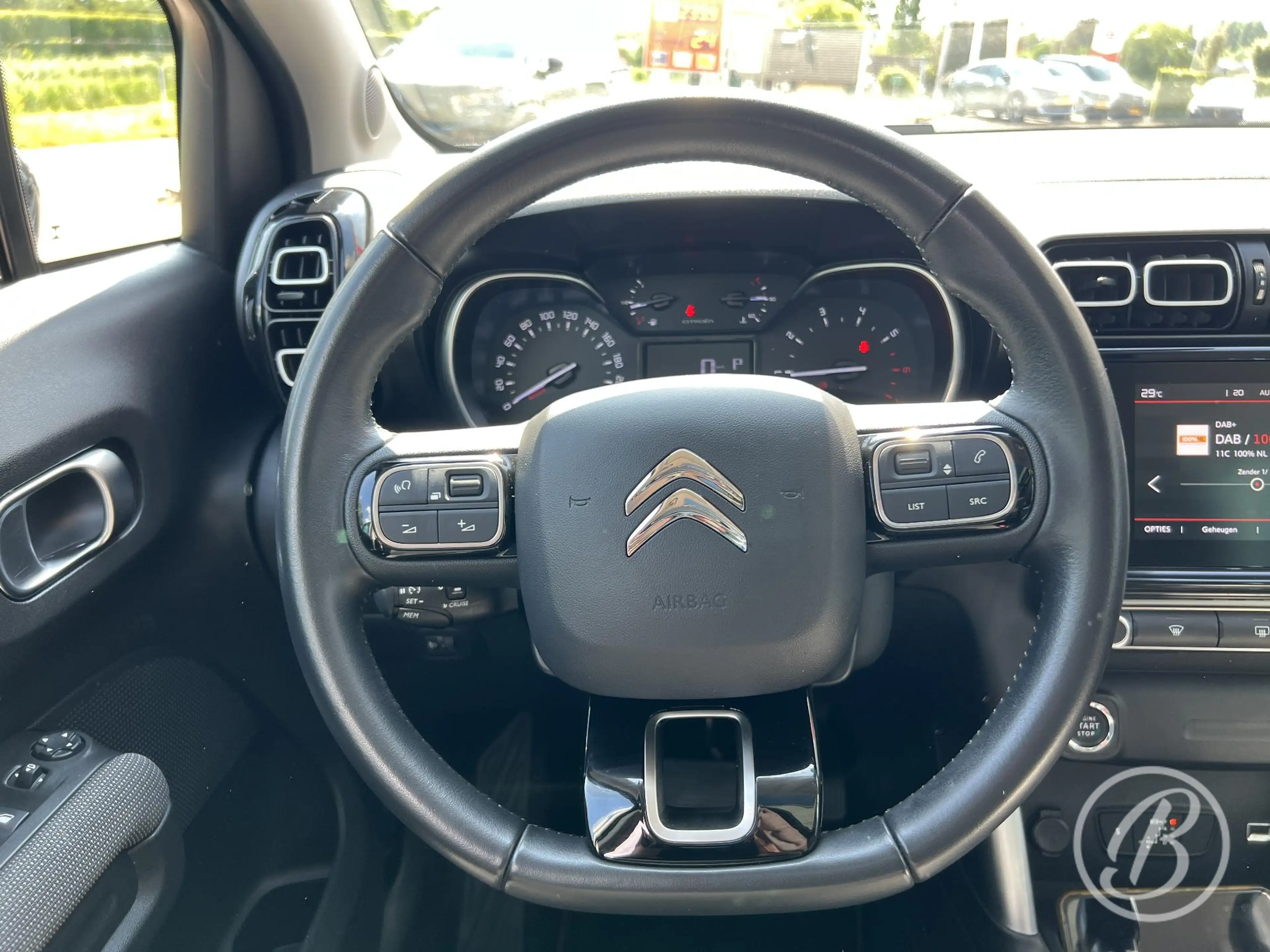 Citroen C3 Aircross 1.2 Turbo 130 pk S&S Shine EAT-6 Automaat — photo 9