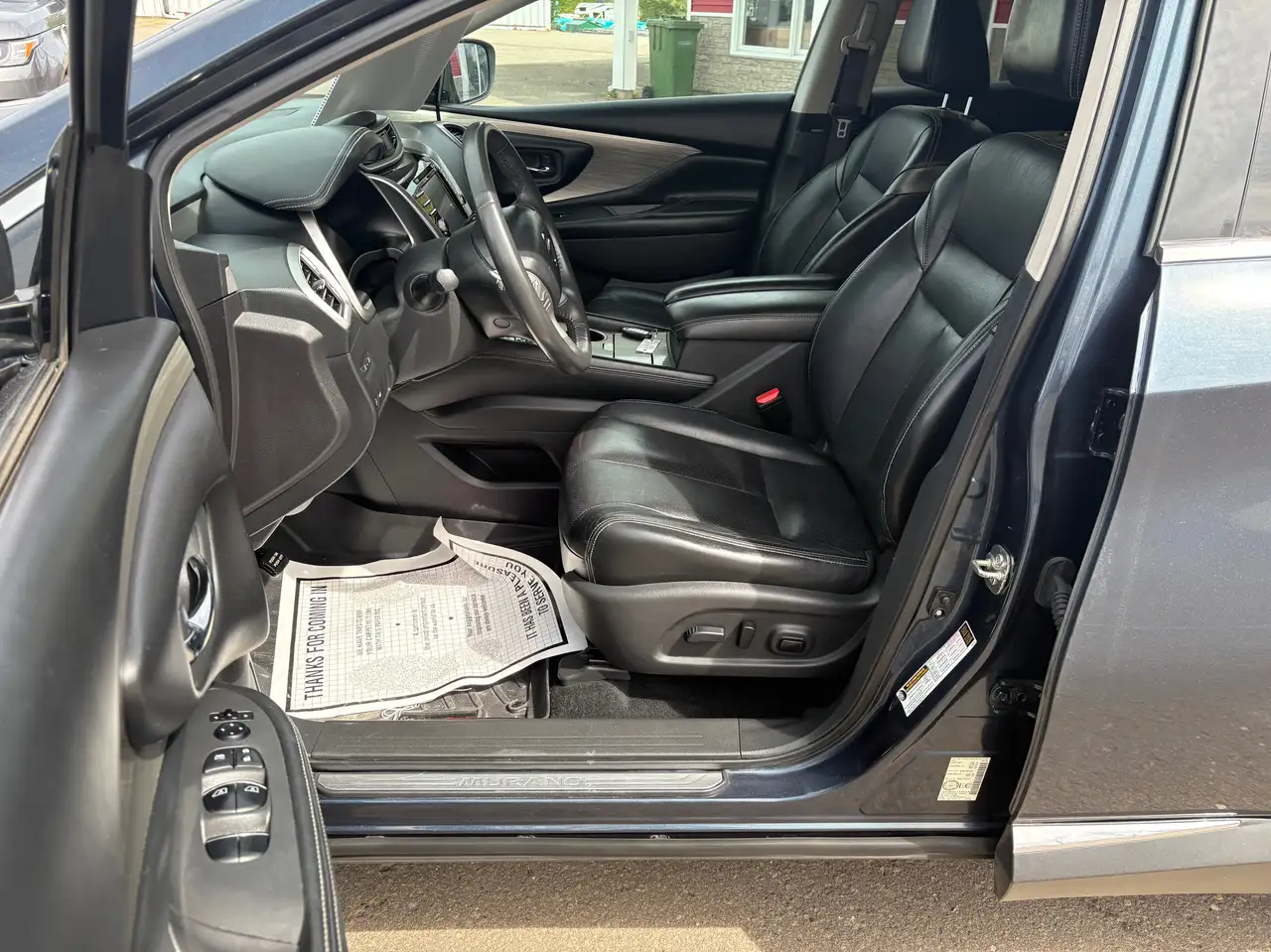 Nissan Murano снимка Nissan Murano