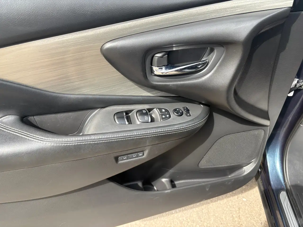 Nissan Murano снимка Nissan Murano