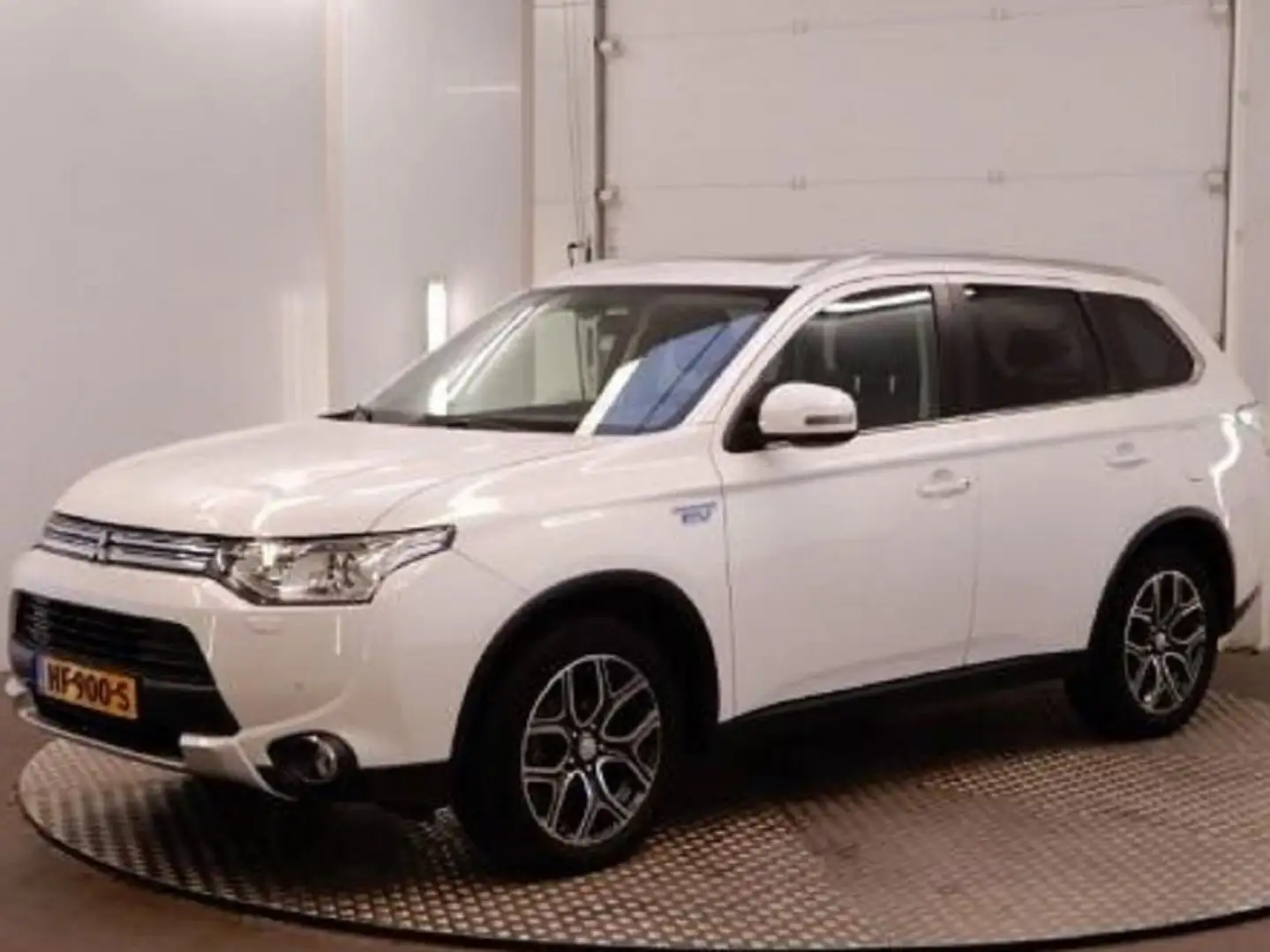 Mitsubishi Outlander 2.0 PHEV L Ed. XLine Blanc - 1