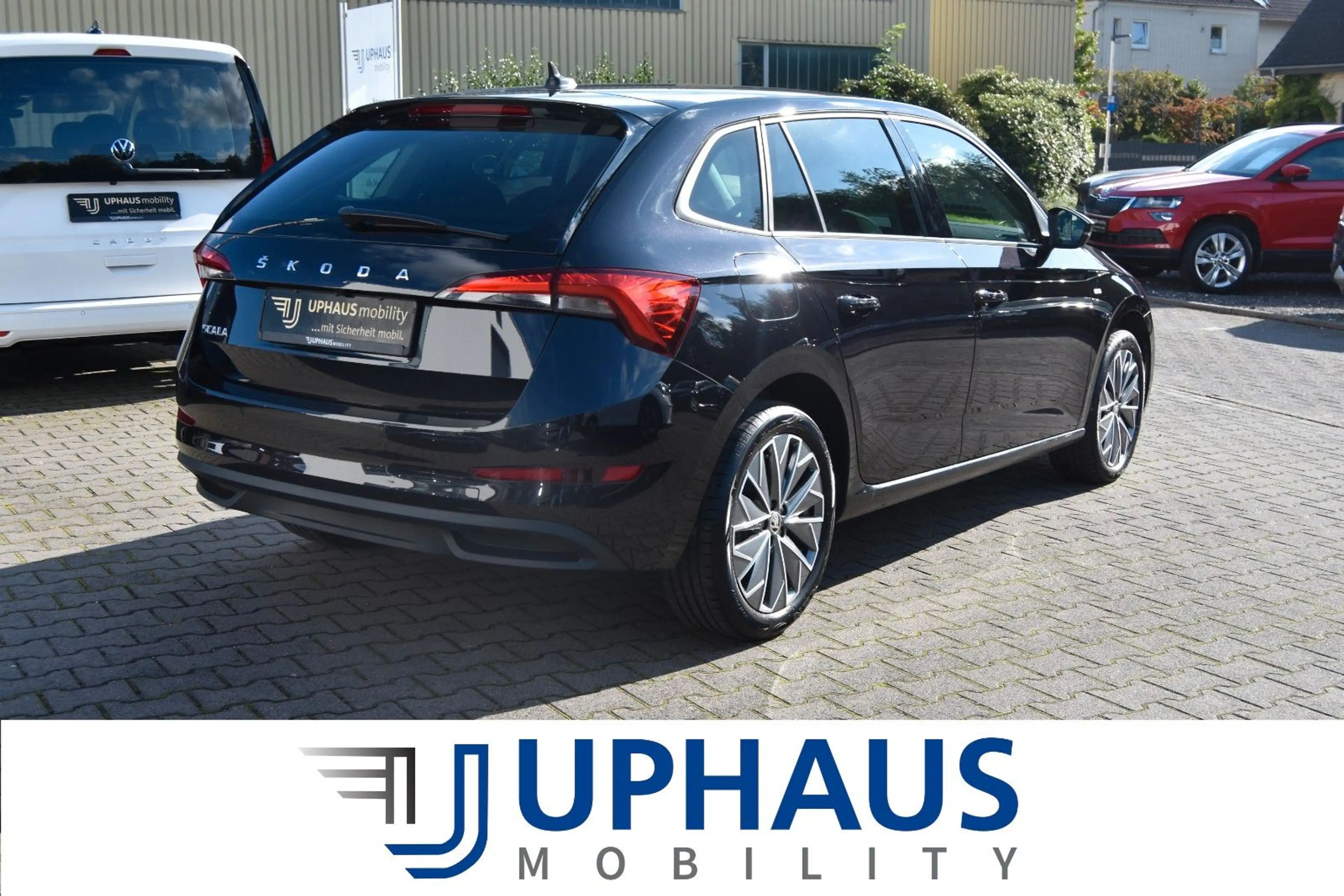 Skoda Scala Tour TSI LED/NAVI/SHZ/LKRh/RCAM — photo 4