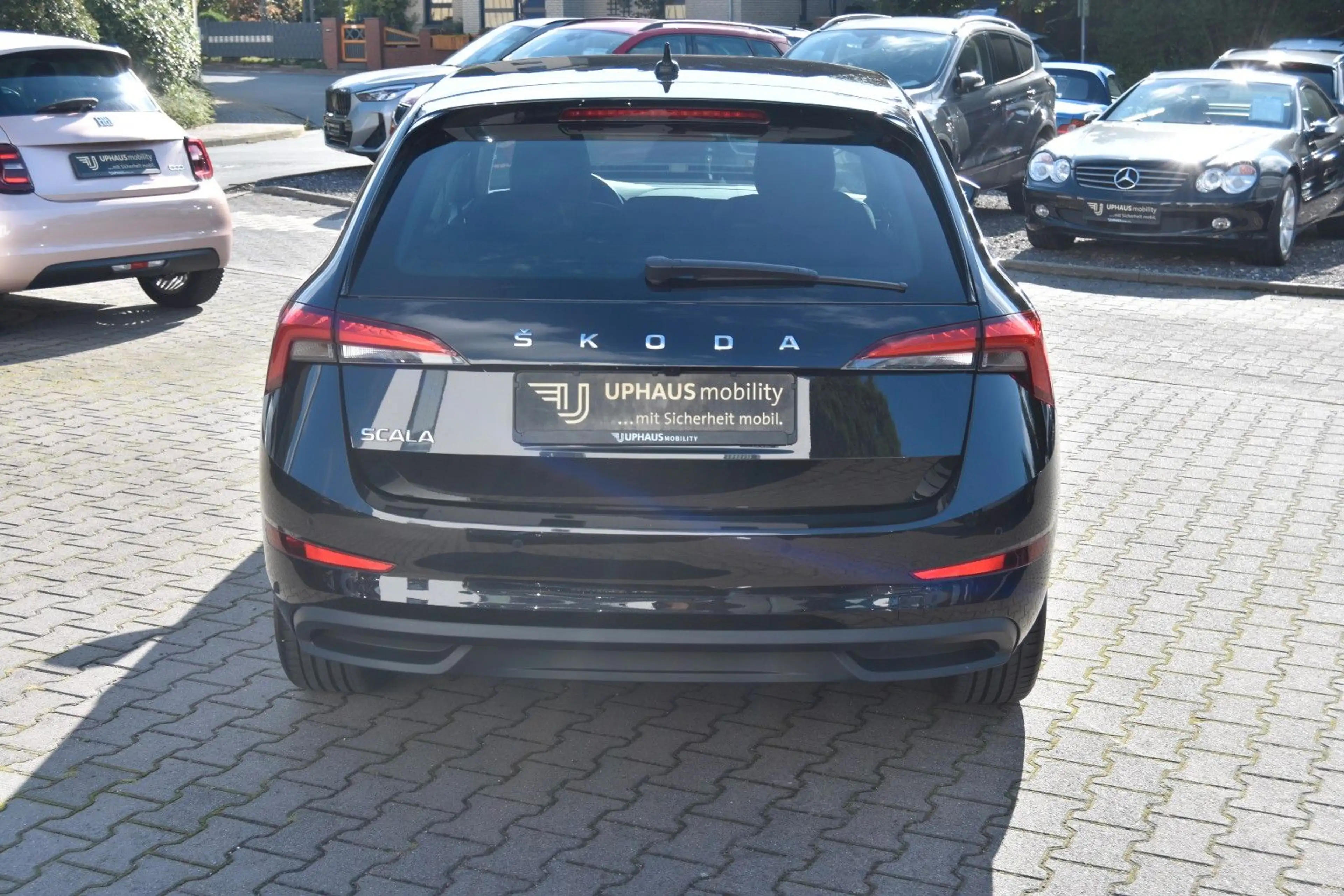 Skoda Scala Tour TSI LED/NAVI/SHZ/LKRh/RCAM — photo 6