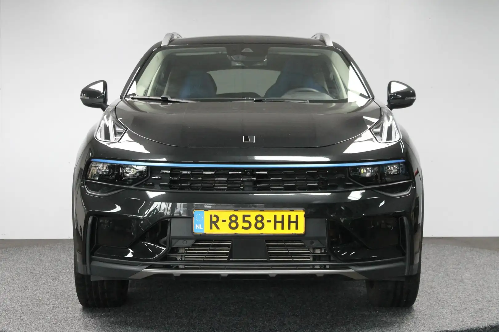 Lynk & Co 01 1.5|Rijklaar prijs|360 camera|Pano dak|Carplay|Mem Schwarz - 2