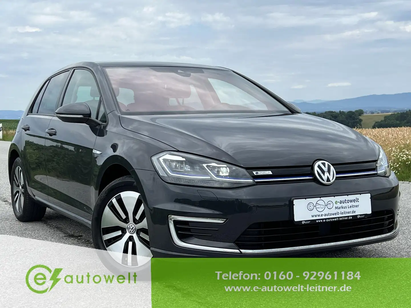 Volkswagen e-Golf 36KWh ACC Matrix CCS Wärmepumpe Dynaudio Keyless Grau - 1