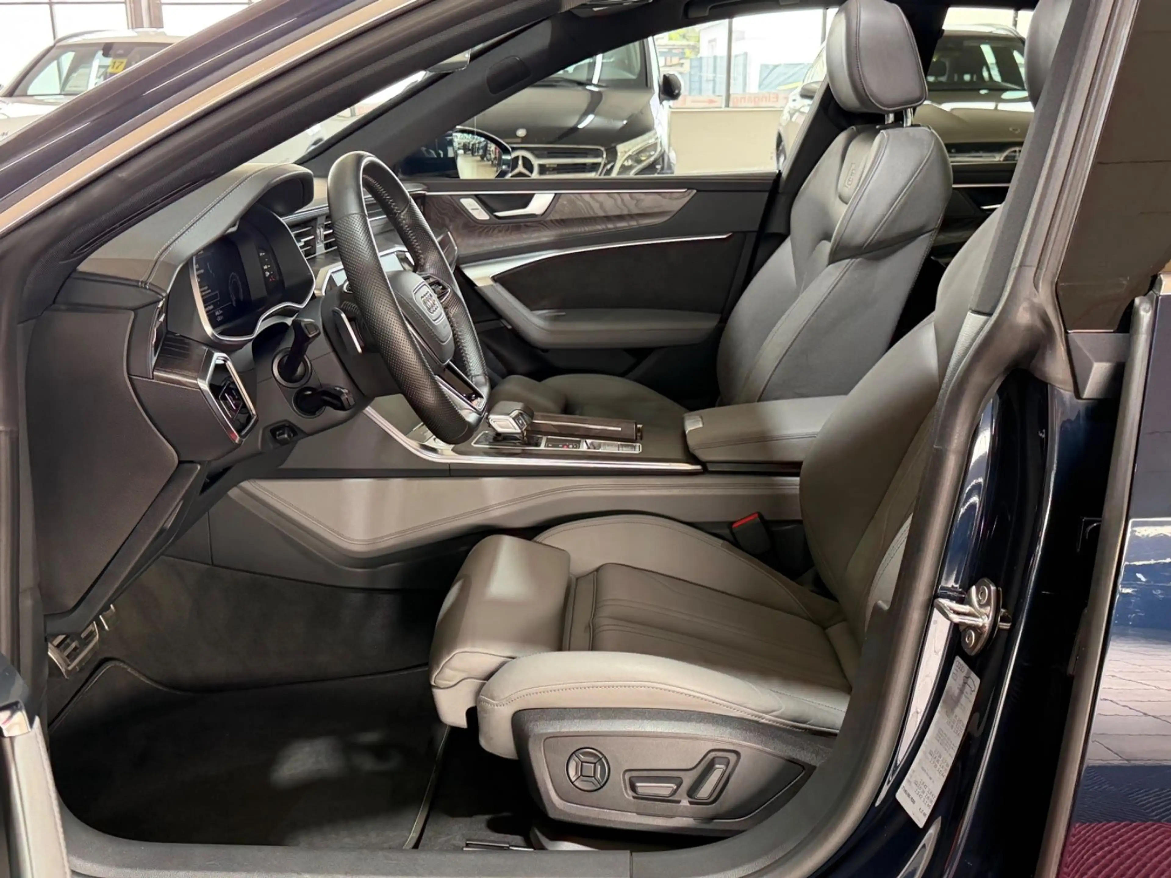 Audi A7 Sportback 55 TFSI quattro*S-LINE*PANO*HUD* — photo 11